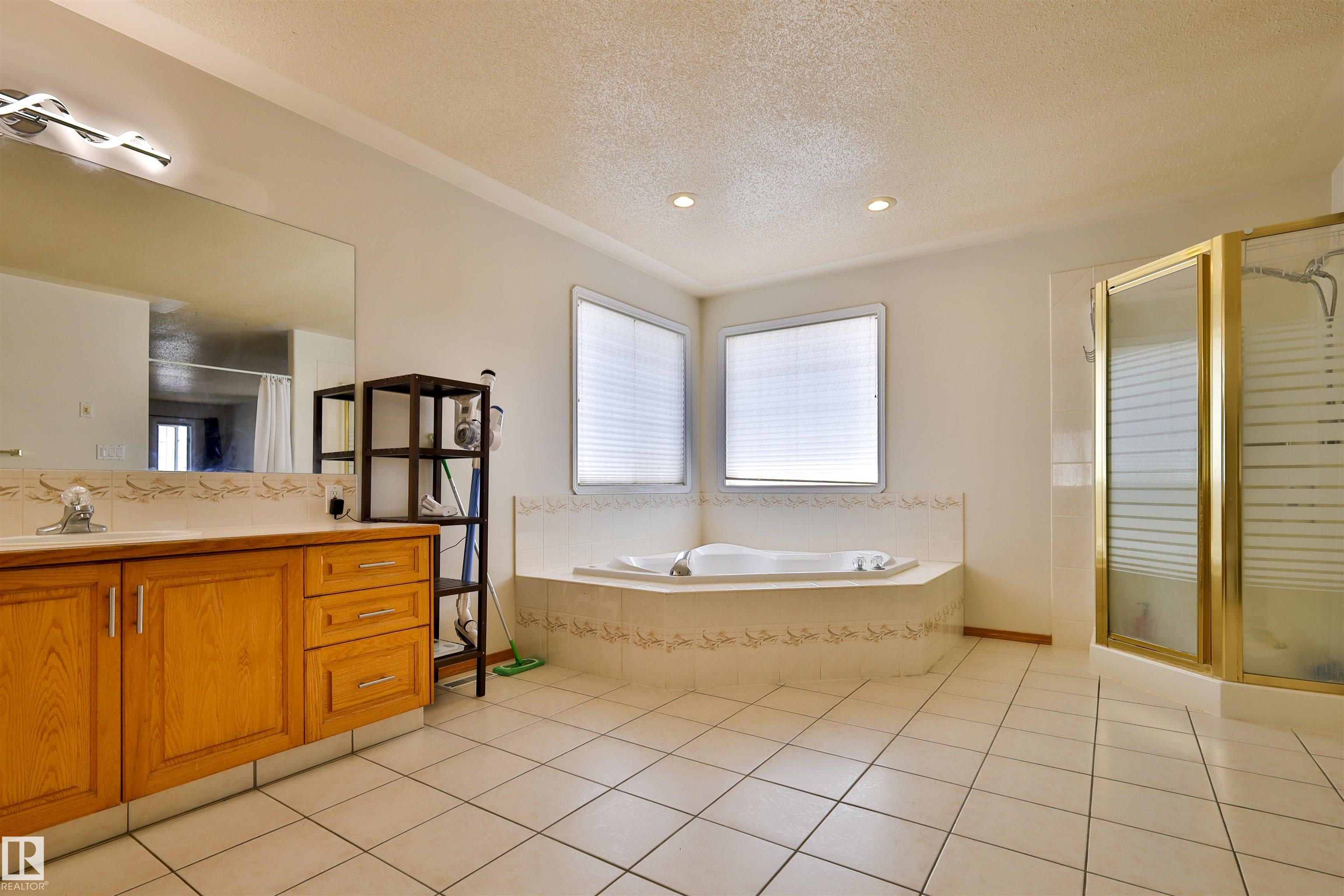 Photo 51 at 8710 156a Avenue NW, Belle Rive, Edmonton