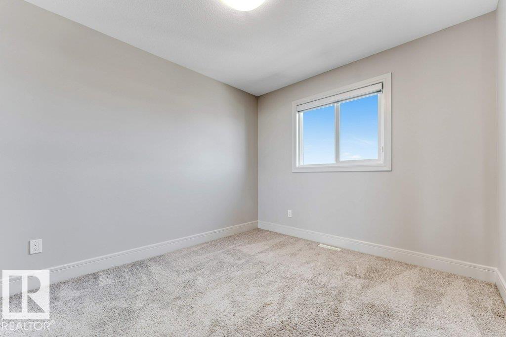 https://zimg.paragon.ice.com/ParagonImages/Property/PM/RAE/225398649/24/0/0/31af733c2ff10d623621932042875002/1/8a766fb9dc74240d708f29c0298d06b7/225398649-98afaac9-e647-4de3-8e54-49458a409ad1.JPG
