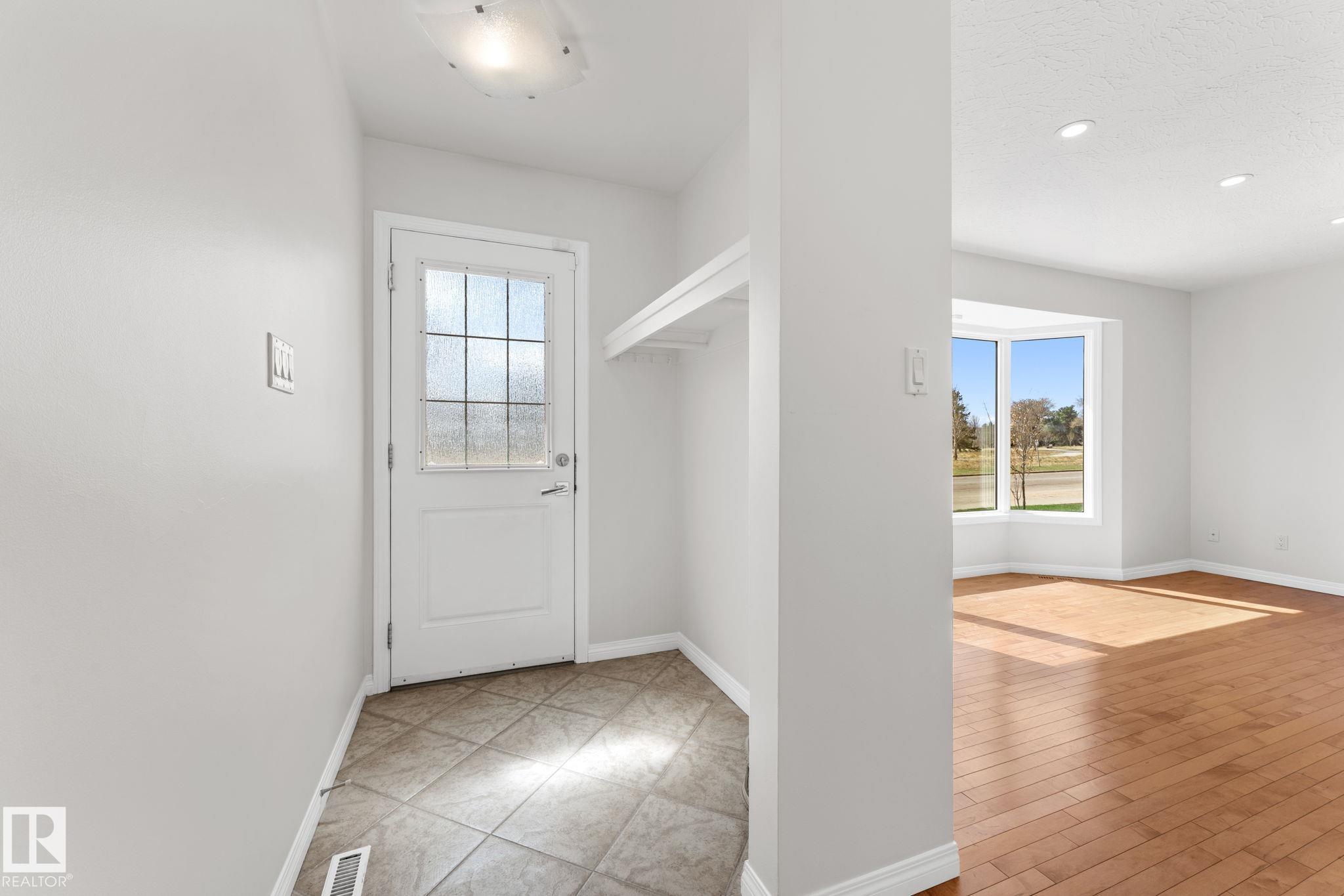 8804 135 Avenue NW, Glengarry, Edmonton