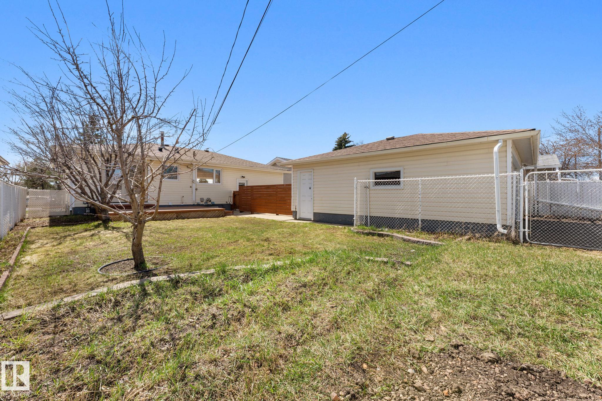 Photo 47 at 8804 135 Avenue NW, Glengarry, Edmonton