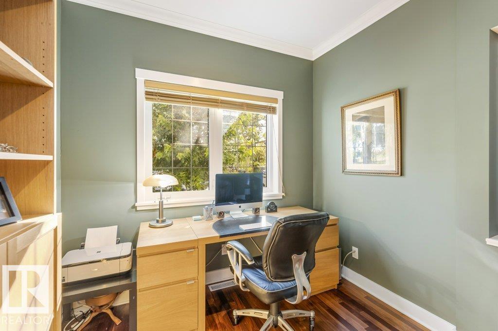 https://zimg.paragon.ice.com/ParagonImages/Property/PM/RAE/225398667/7/0/0/504bc7ce21e2282c5f13399be6a1d3d1/1/b1833b026de2575b87b89408b5d64585/225398667-24339e7c-b9b8-4602-b547-dde5b7f18b94.JPG