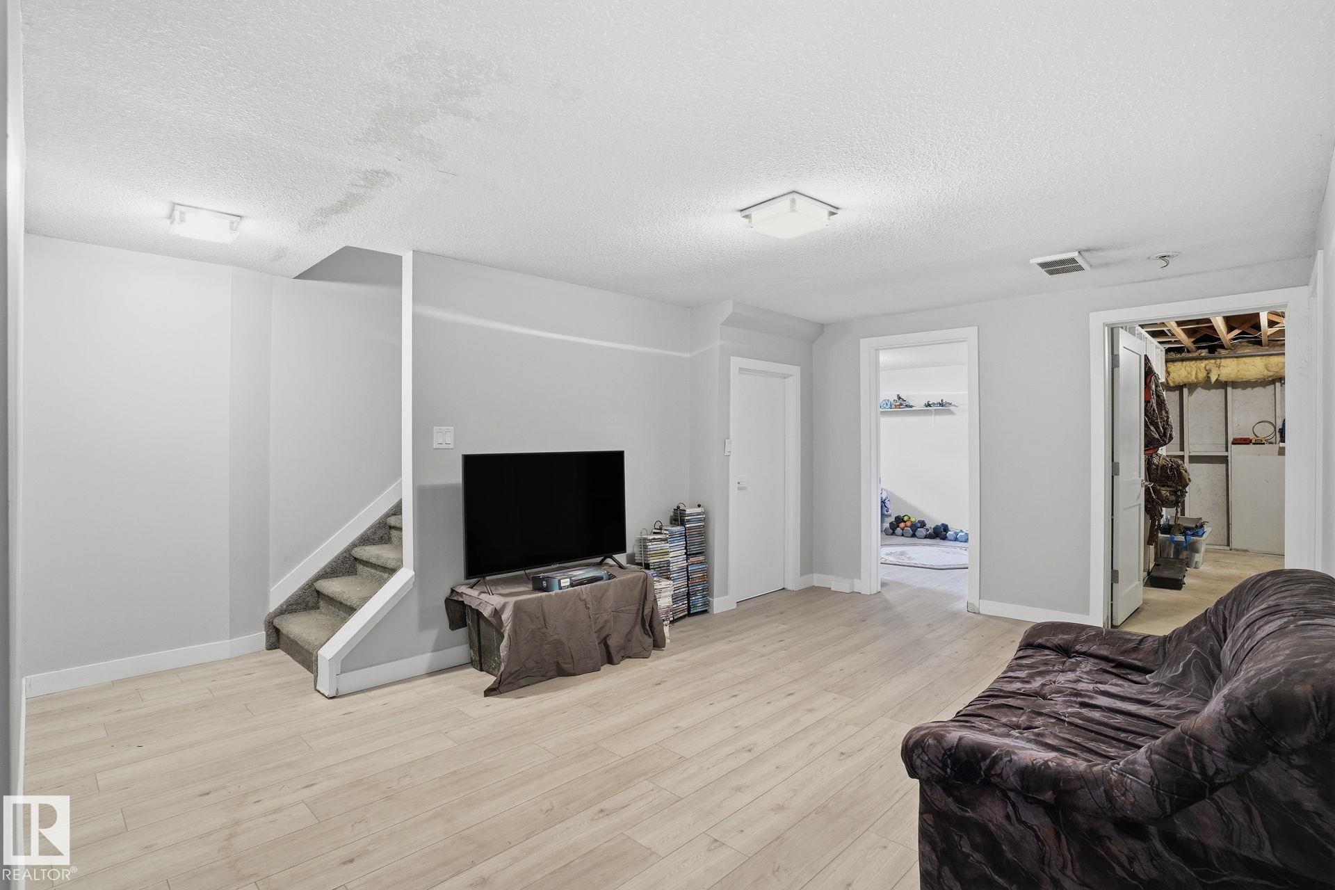 Photo 23 at 36 - 55000 Lamoureux Drive, None, Rural Sturgeon County