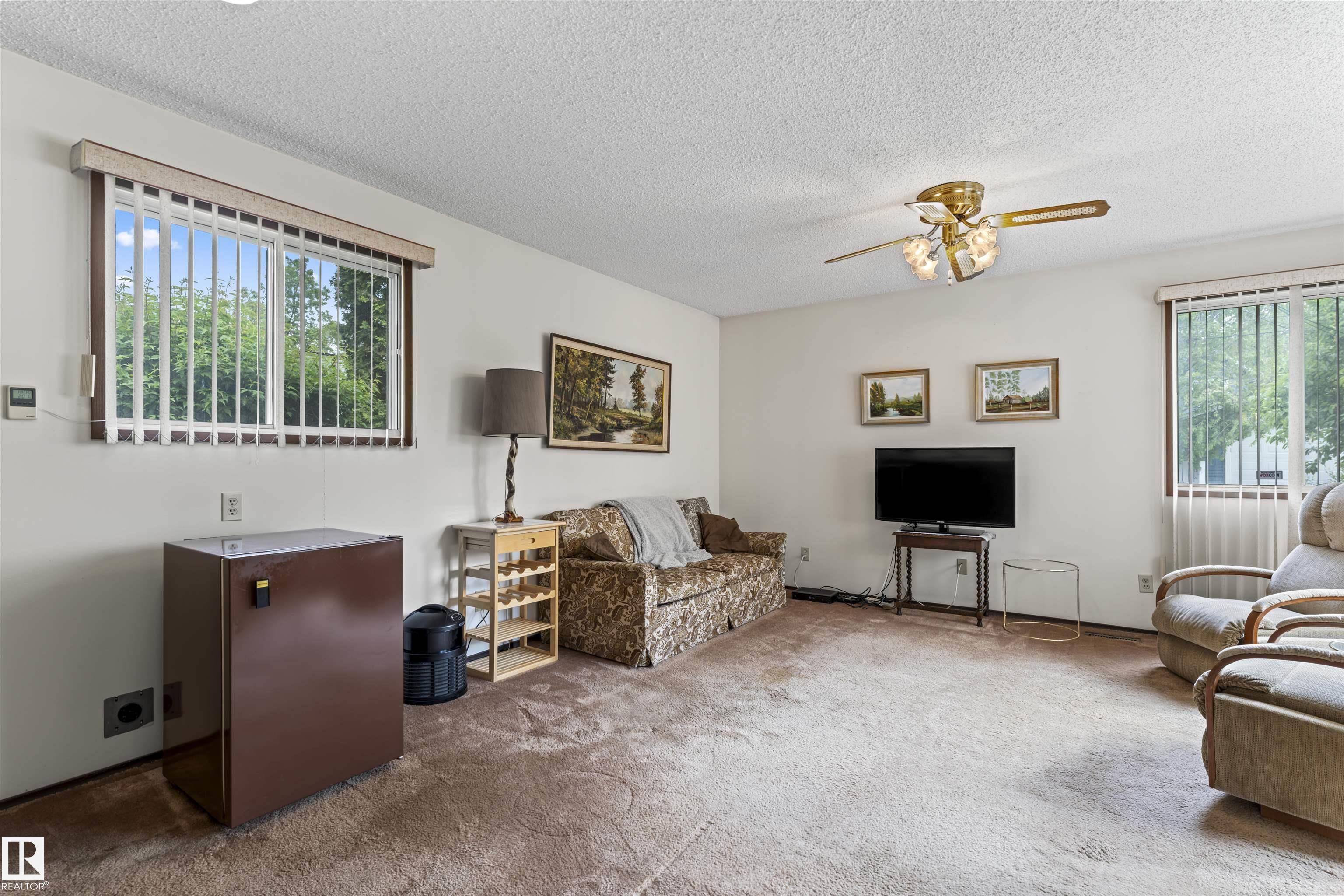Photo 19 at 11223 71 Avenue NW, Parkallen, Edmonton