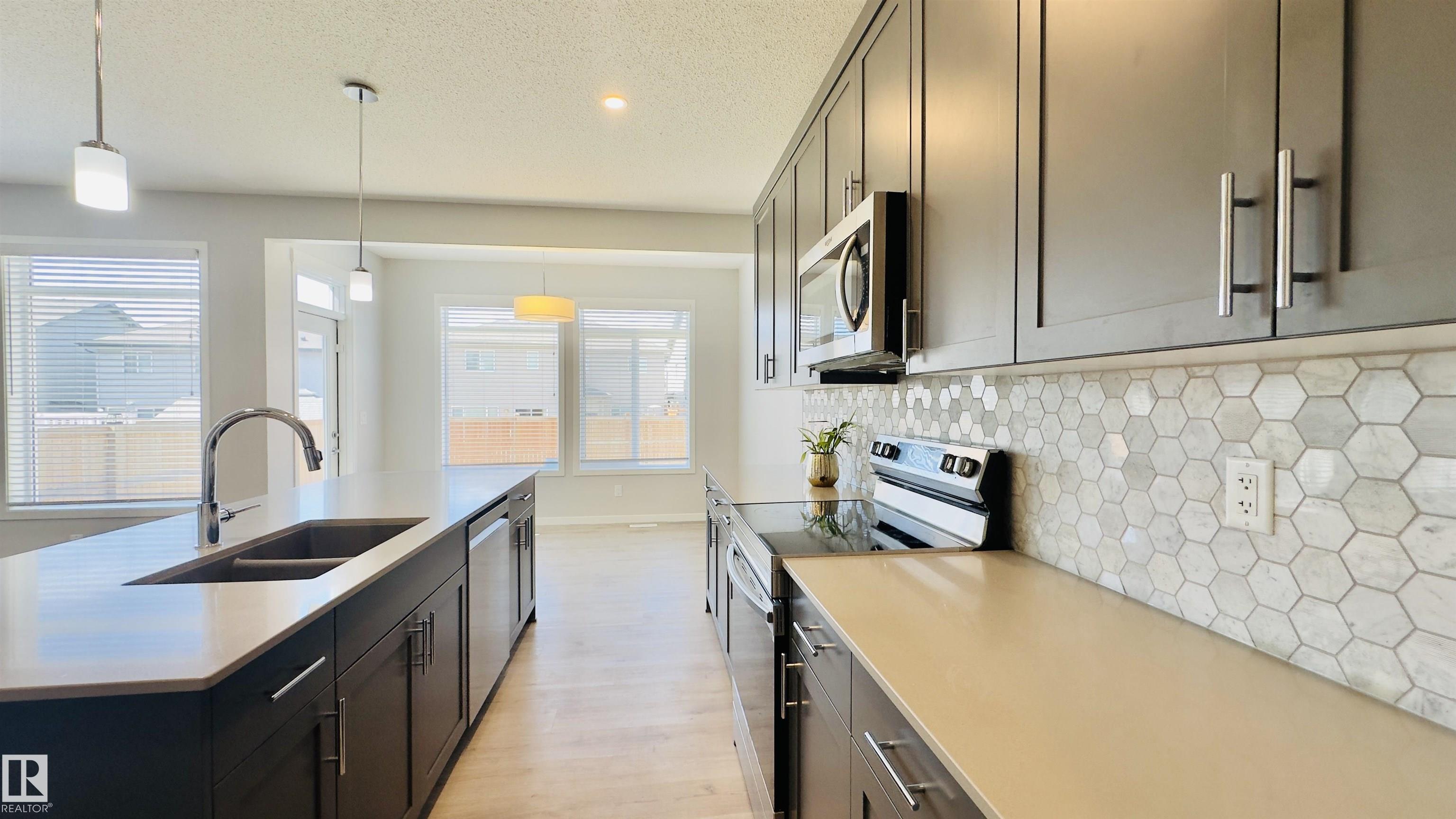 Photo 7 at 932 Mcconachie Boulevard NW, McConachie Area, Edmonton