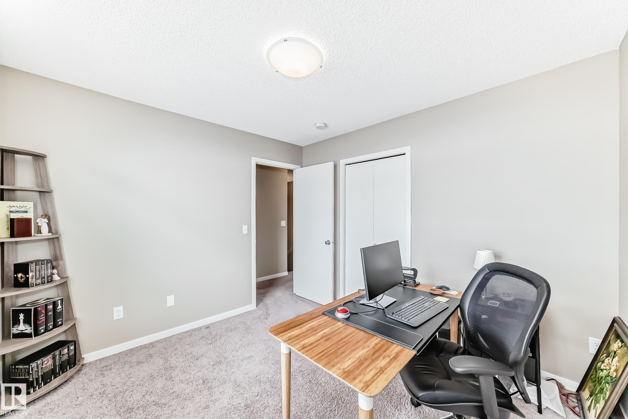 https://zimg.paragon.ice.com/ParagonImages/Property/PM/RAE/225398683/15/0/0/97fdfee3d7b848612de0024076e4b901/1/2cc1d1ee9bb8c427856e276670734f64/225398683-5704ACFB-A06F-40FF-AAAA-3B7025B73717.JPG