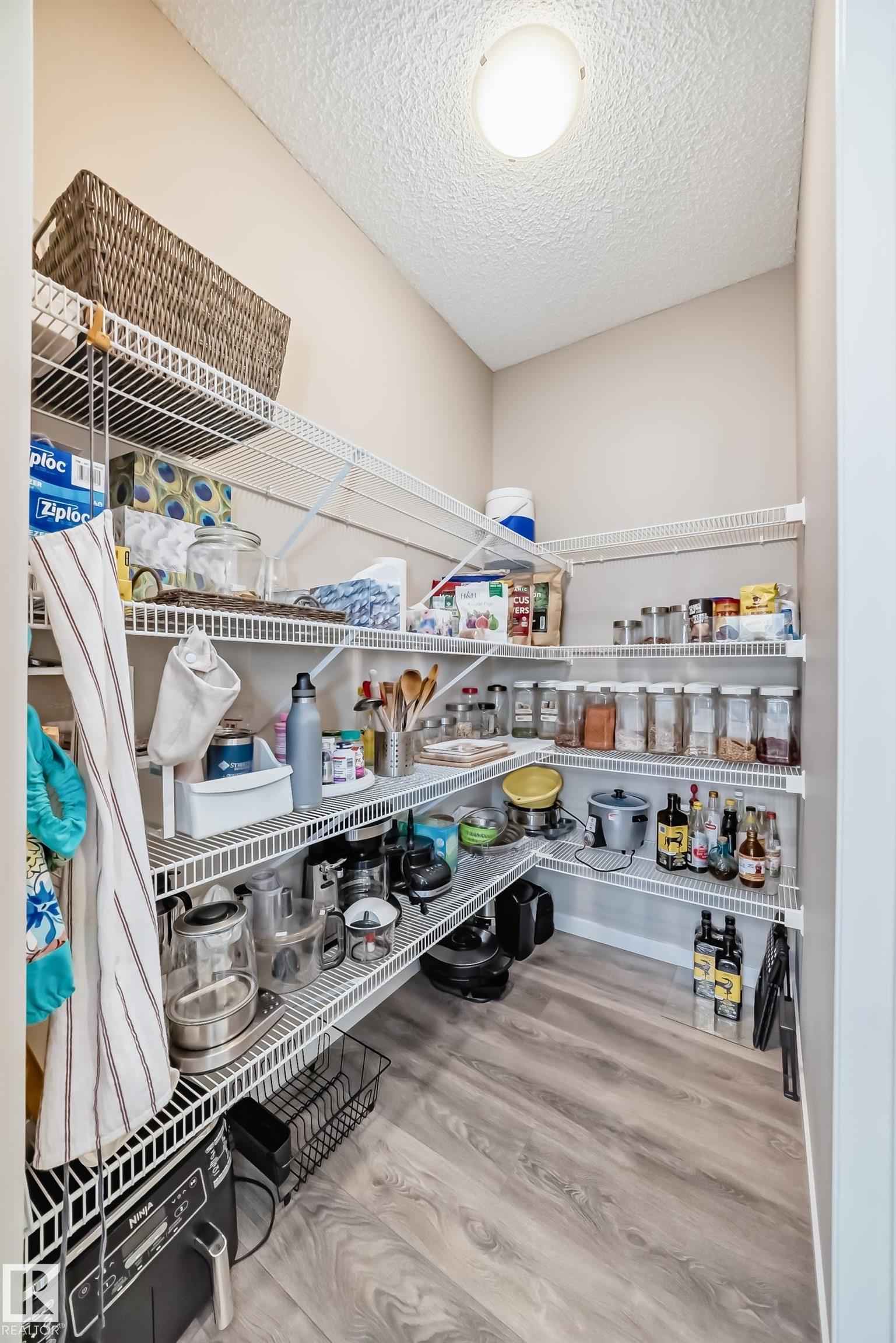 https://zimg.paragon.ice.com/ParagonImages/Property/PM/RAE/225398683/8/0/0/9ad081ce23b6e2d176e3c28330ec132f/1/2cc1d1ee9bb8c427856e276670734f64/225398683-6C12F6D5-C13B-4C00-B62D-C7C307F6E0C6.JPG