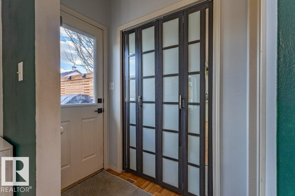 https://zimg.paragon.ice.com/ParagonImages/Property/PM/RAE/225398691/26/0/0/e8293bbecc74f7c700bd201011621acd/1/226b64582a7c63ce13fb47385eafaaf6/225398691-376b96e3-e078-447e-9e71-ea105bd51ce6.JPG
