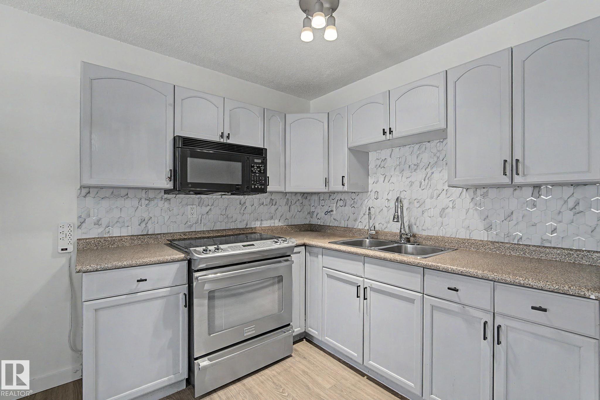 Picture for 3317 107 AV NW