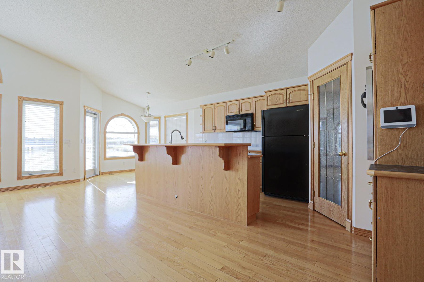 Photo 22 at 16203 89 Street NW, Belle Rive, Edmonton