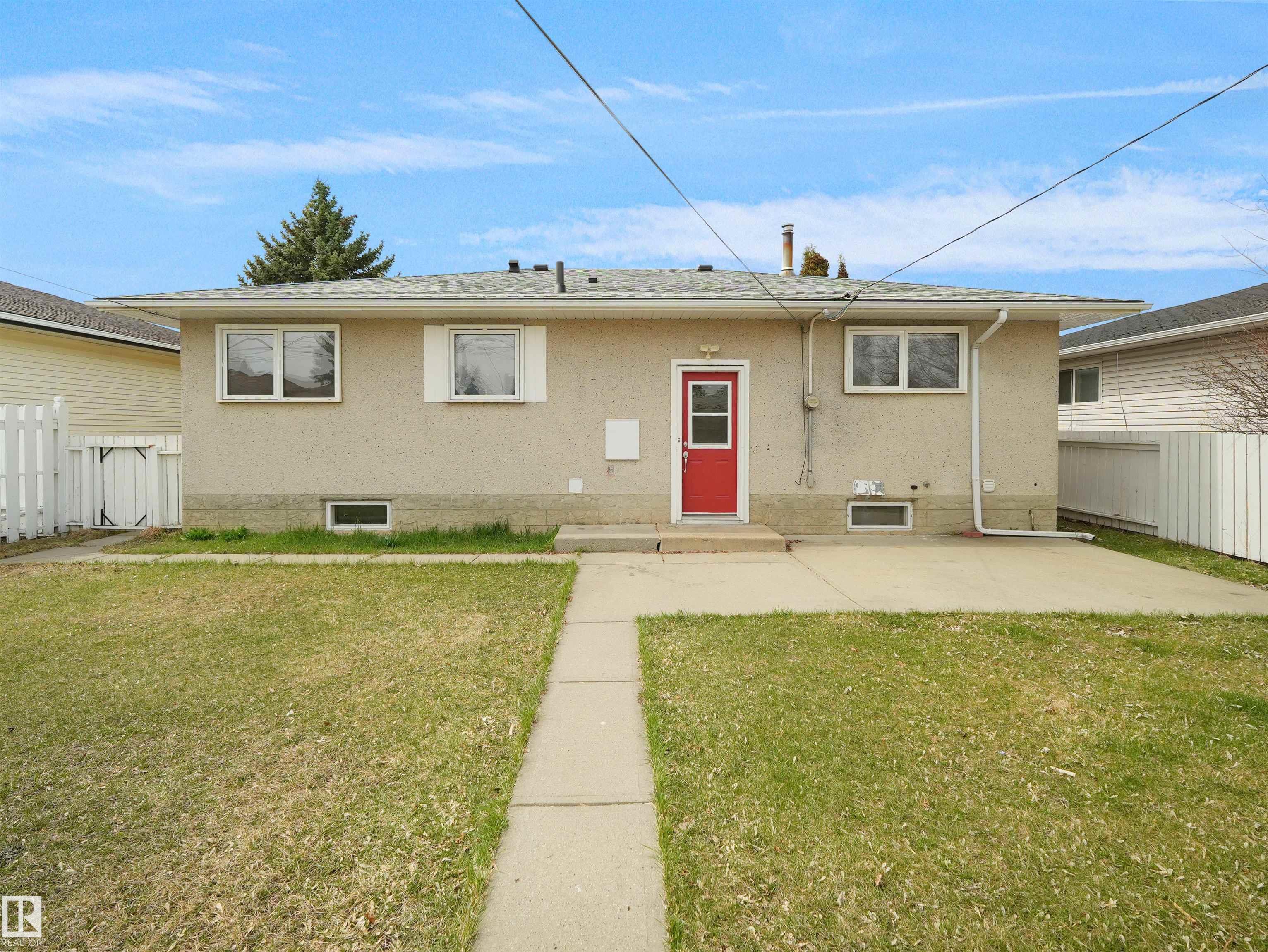 https://zimg.paragon.ice.com/ParagonImages/Property/PM/RAE/225398699/12/0/0/e15f8a08a818b7c40a02a1967cb79aa0/1/16390945325a68d67a7968b0b07e8c82/225398699-9004228c-99ca-4036-9cae-95ad60dfc4bc.JPG