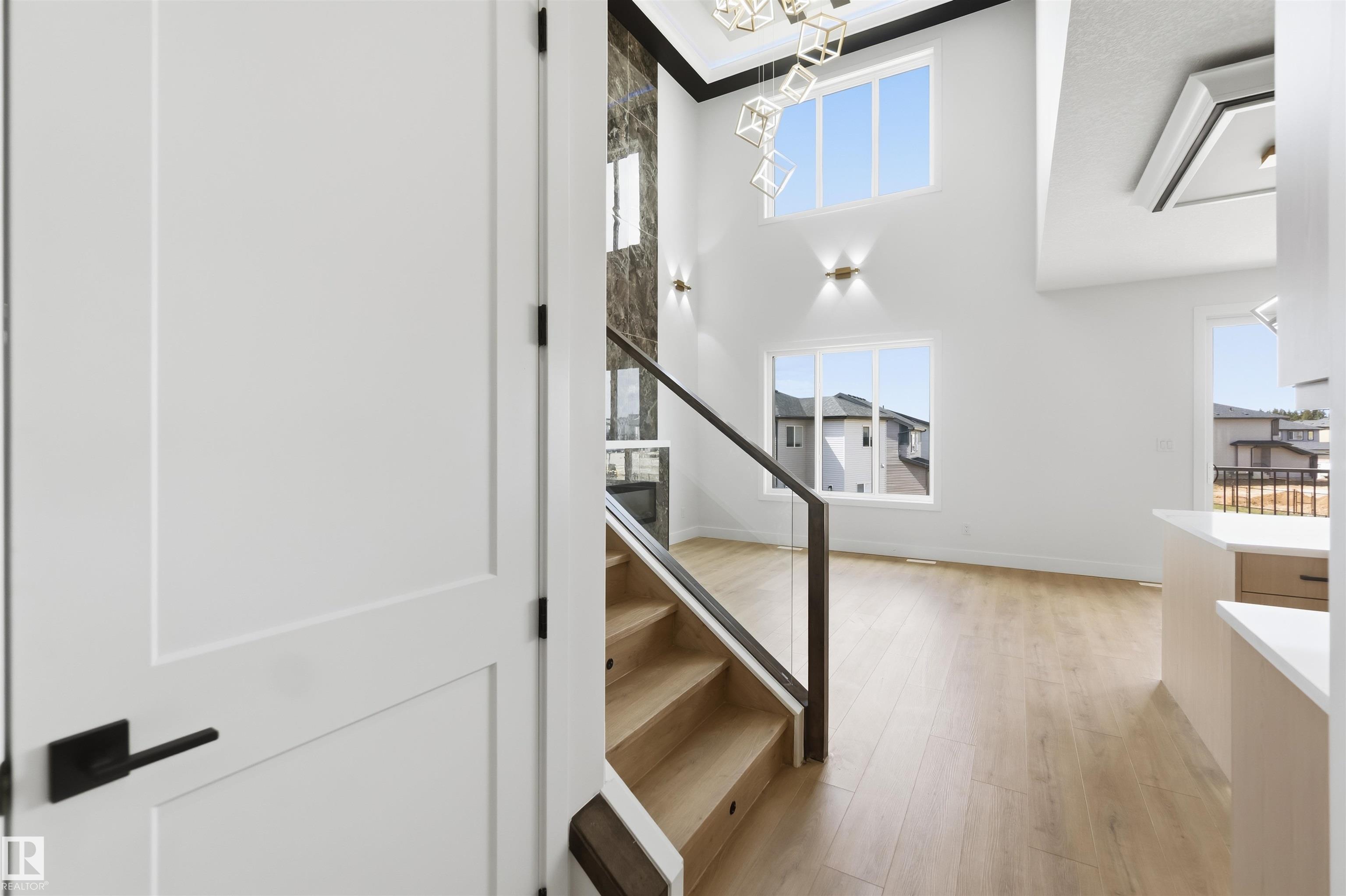 Photo 6 at 417 Pine point(e), Woodbend, Leduc