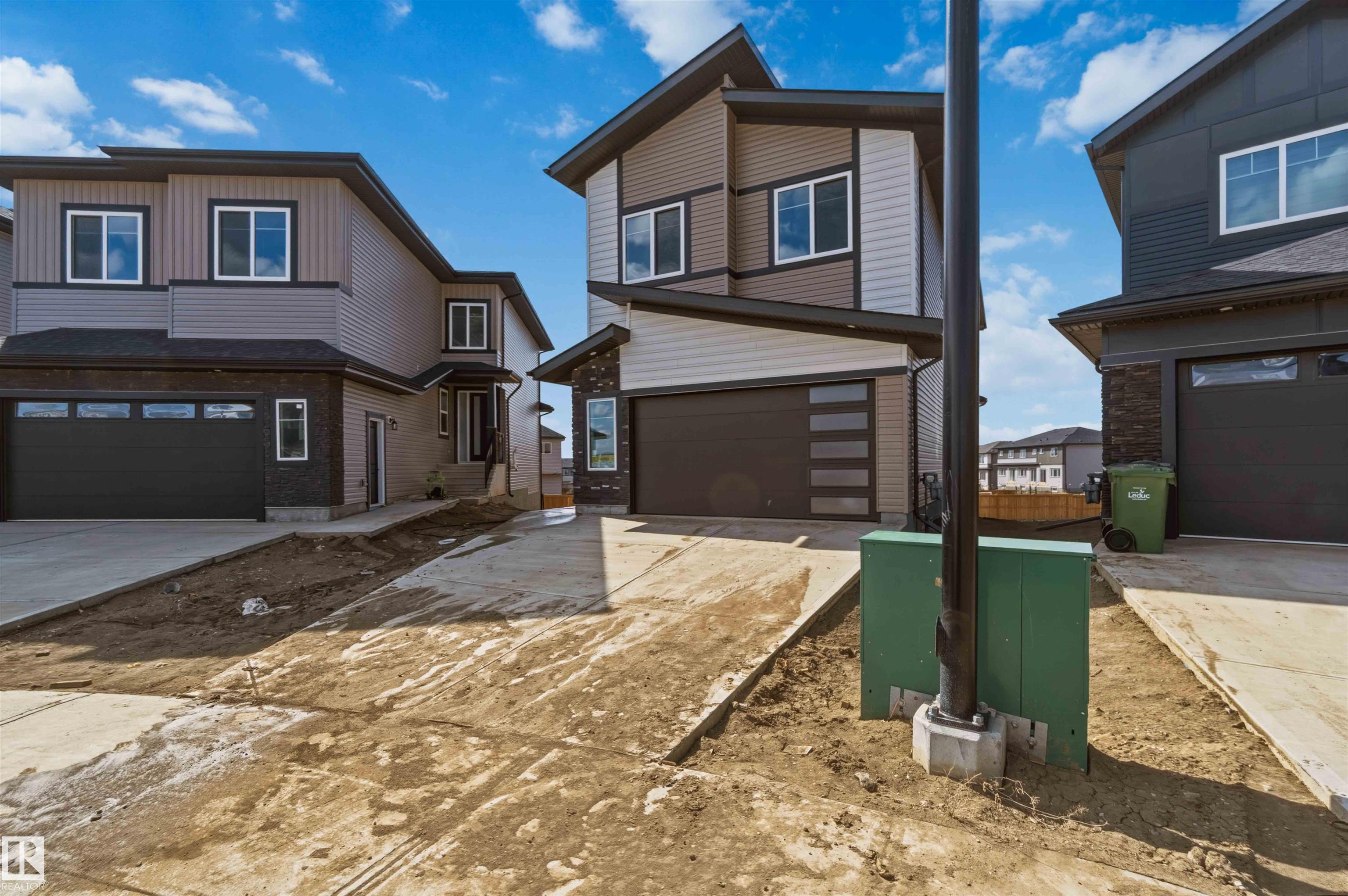 Photo 54 at 417 Pine point(e), Woodbend, Leduc