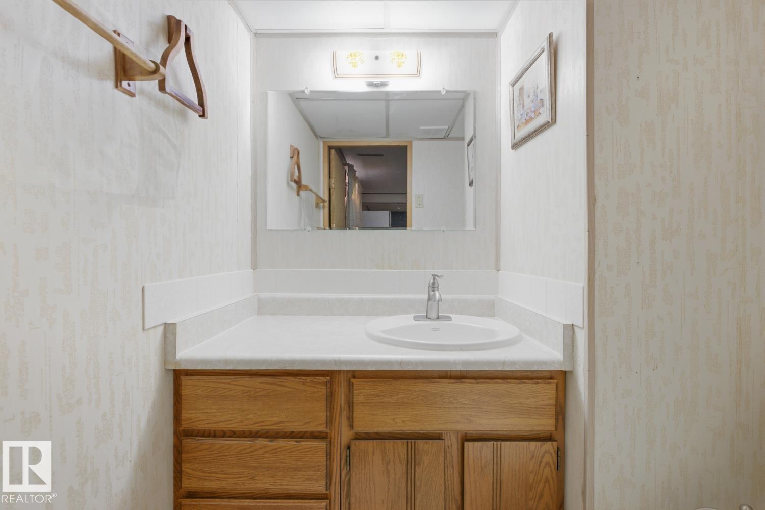 Photo 25 at 7216 149a Avenue NW, Kilkenny, Edmonton