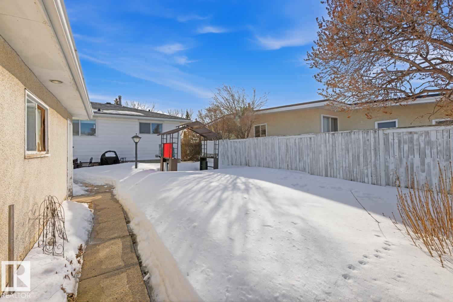 Photo 28 at 7216 149a Avenue NW, Kilkenny, Edmonton