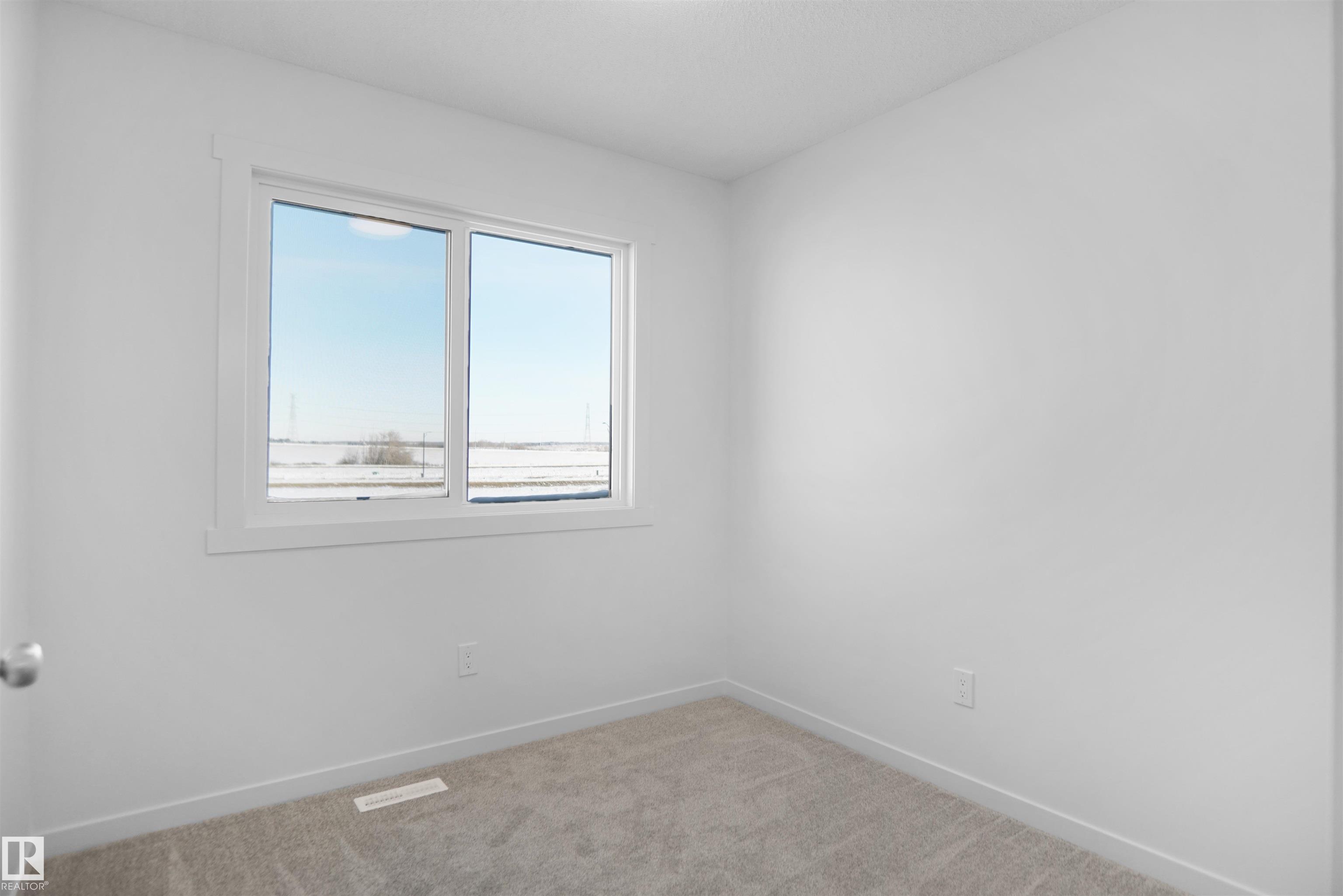 Photo 17 at 3 Edgewater Close, Easton, Spruce Grove