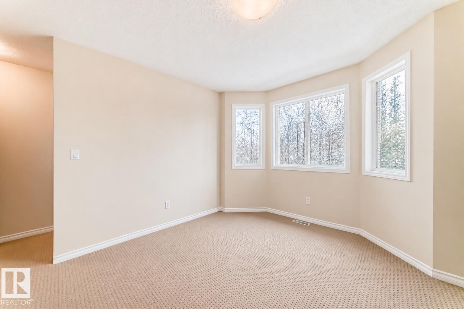 https://zimg.paragon.ice.com/ParagonImages/Property/PM/RAE/225398723/18/0/0/a7ffc61d9d2aa4f4b7a3a959ec5d8a35/1/5b8550135ff05a35d19a15ecde195f06/225398723-6166d0e9-ed20-4f98-8e20-426db98985c3.JPG