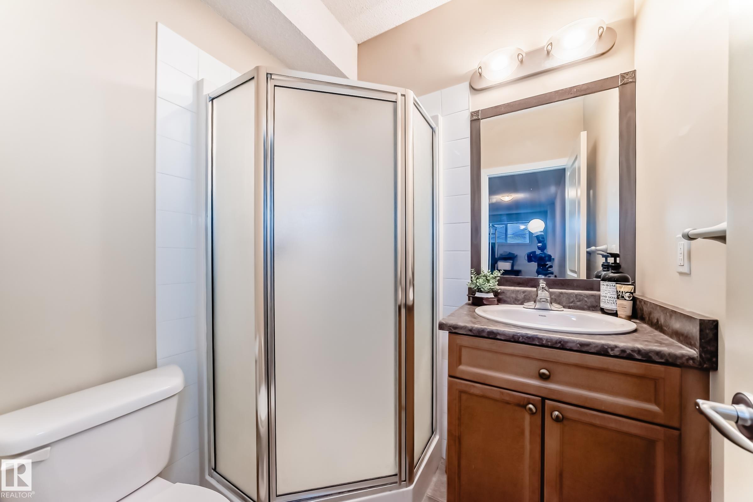 https://zimg.paragon.ice.com/ParagonImages/Property/PM/RAE/225398723/25/0/0/9cab1354648f89ae2da6407a016b455b/1/5b8550135ff05a35d19a15ecde195f06/225398723-caf51334-31e4-4fc8-851c-4d0f3e1689ea.JPG