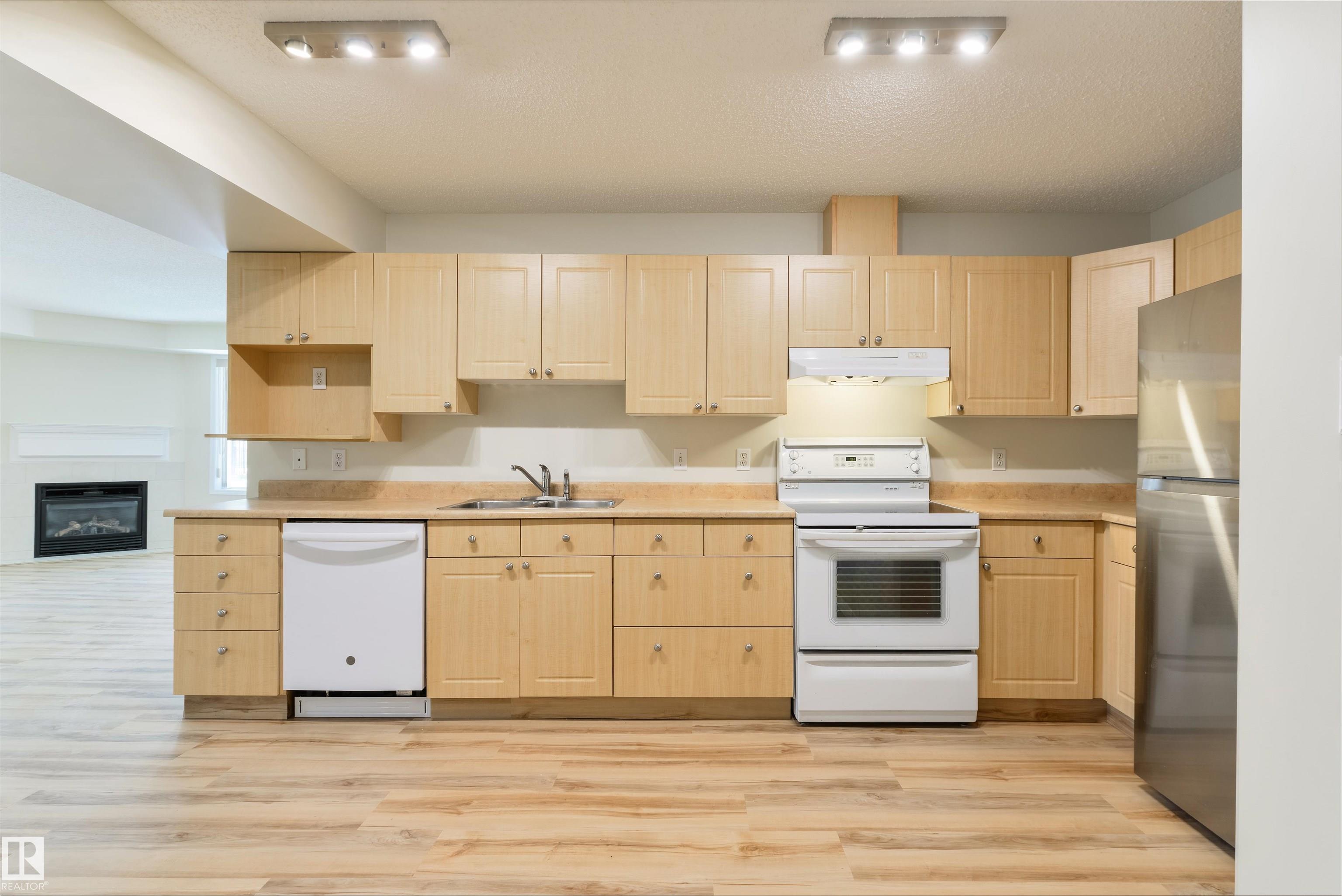 Photo 12 at 112 - 10311 111 Street NW, Downtown, Edmonton