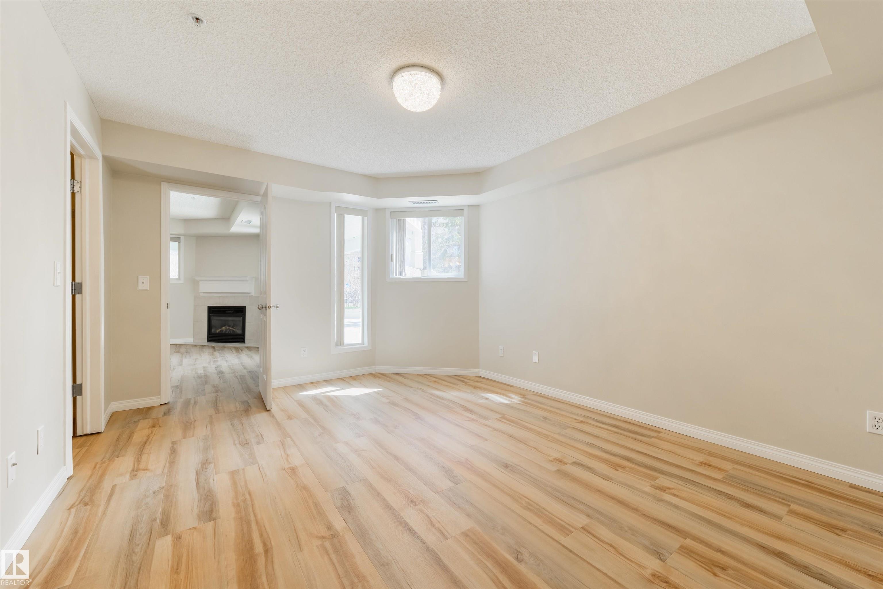https://zimg.paragon.ice.com/ParagonImages/Property/PM/RAE/225398726/35/0/0/ac3f54f15b55e21495b7872d304f2ecf/1/fe6463c2565eba640cb06cf2c83b3e21/225398726-c888181c-60f7-4d17-97ce-b96a74cc2635.JPG