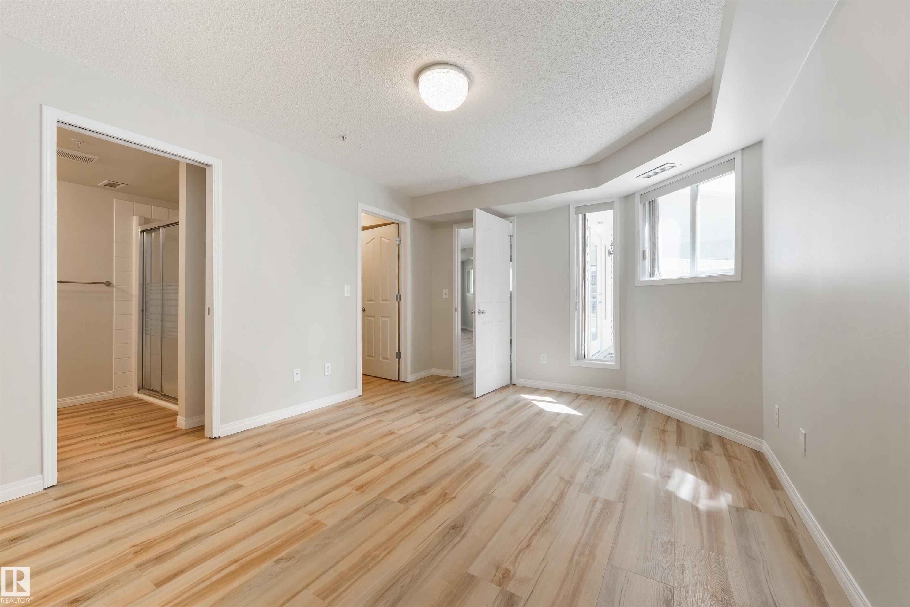 https://zimg.paragon.ice.com/ParagonImages/Property/PM/RAE/225398726/36/0/0/9dea129e81f4aecd226fdf9af8d37e6e/1/fe6463c2565eba640cb06cf2c83b3e21/225398726-109b65bf-8705-48c0-bf4b-451b41e7732a.JPG