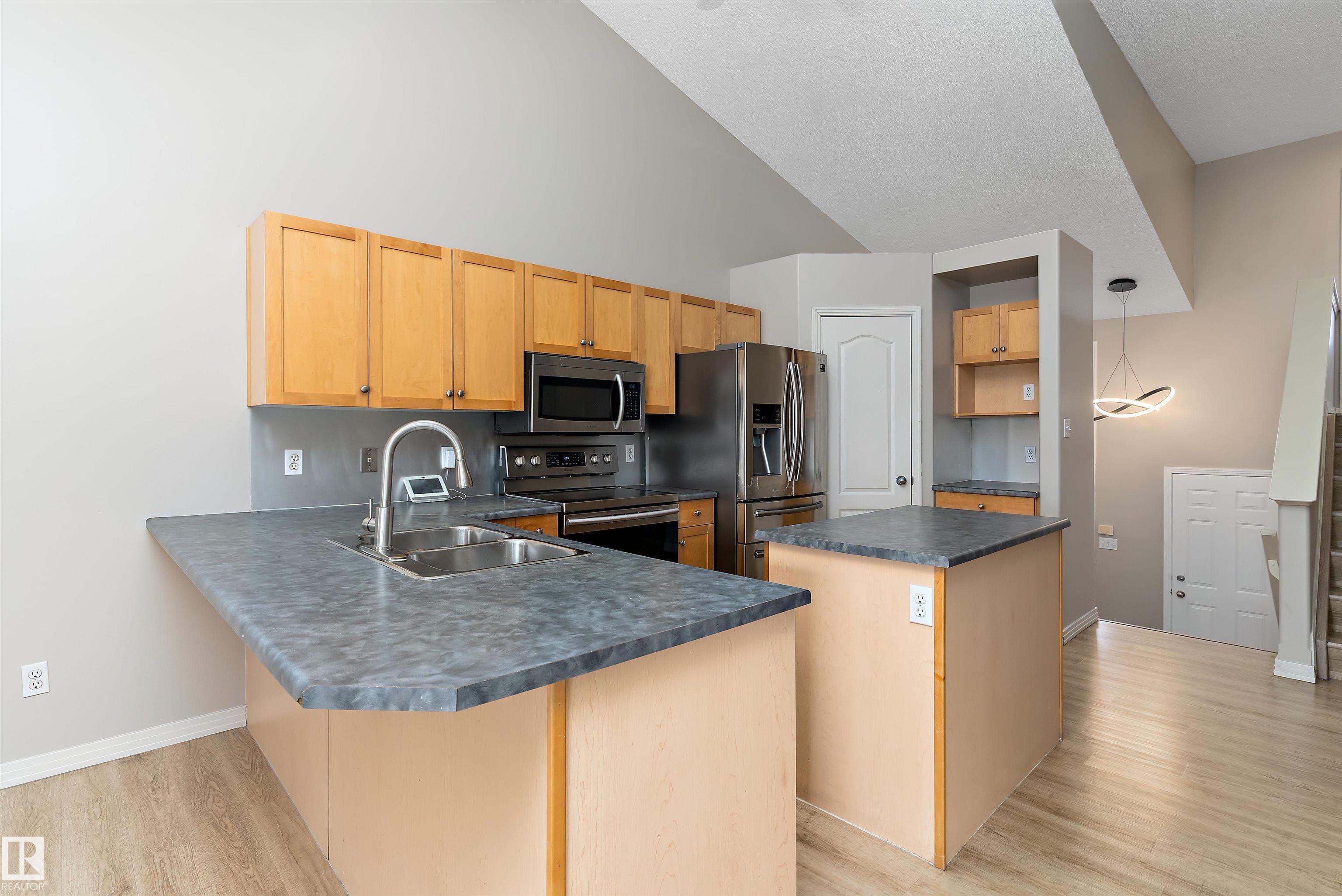 Photo 6 at 15109 Miller Boulevard NW, Miller, Edmonton