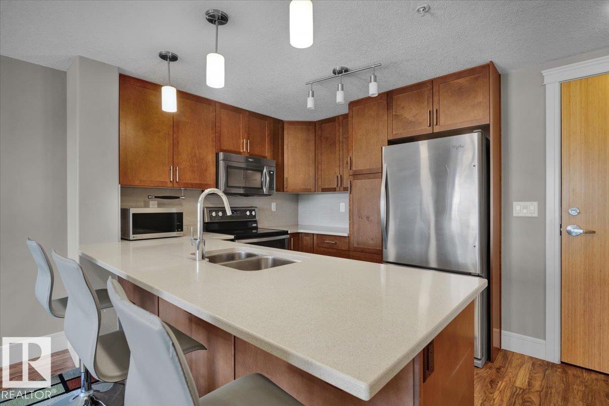 https://zimg.paragon.ice.com/ParagonImages/Property/PM/RAE/225398741/11/0/0/b4f0da1d632c3bed4957b14be6b5e9ee/1/3c2a036eba24acc8e7e25733c5aa3bb5/225398741-27D8E12D-A09D-41AE-99DF-AA91CE89C5EE.JPG