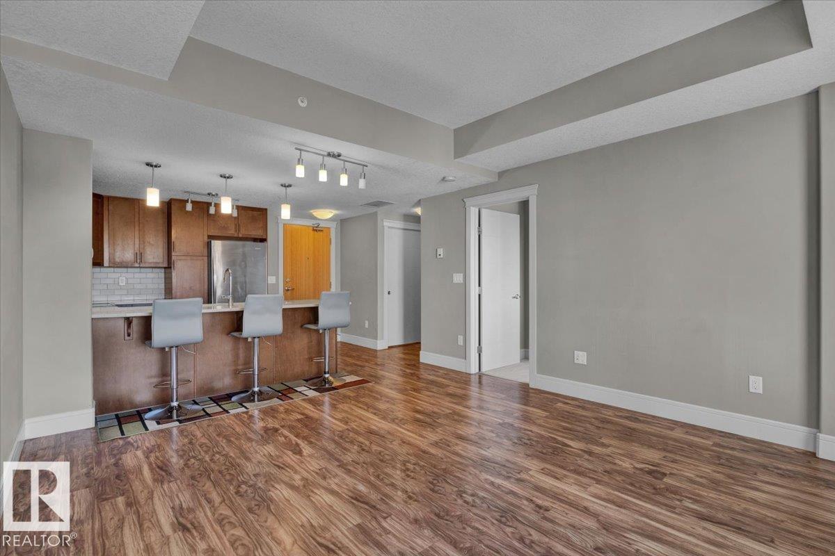 https://zimg.paragon.ice.com/ParagonImages/Property/PM/RAE/225398741/17/0/0/b2cd2b1ab50033ded6172ae733fe1a49/1/3c2a036eba24acc8e7e25733c5aa3bb5/225398741-457BBA95-3E28-4735-8121-3C306B222D4D.JPG