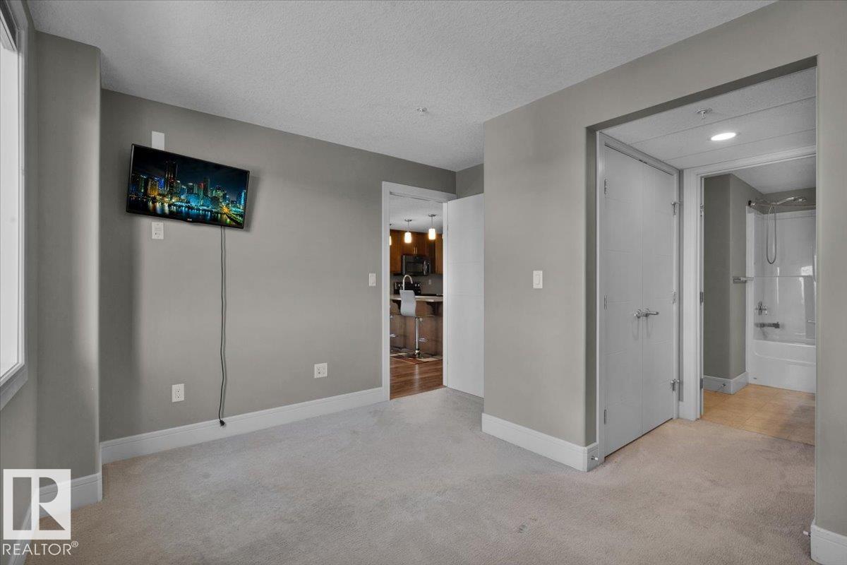 https://zimg.paragon.ice.com/ParagonImages/Property/PM/RAE/225398741/20/0/0/a8d3f486fab15128edc21dd4ae0c78e2/1/3c2a036eba24acc8e7e25733c5aa3bb5/225398741-584640A6-6DC9-4664-9631-845D27552A7E.JPG