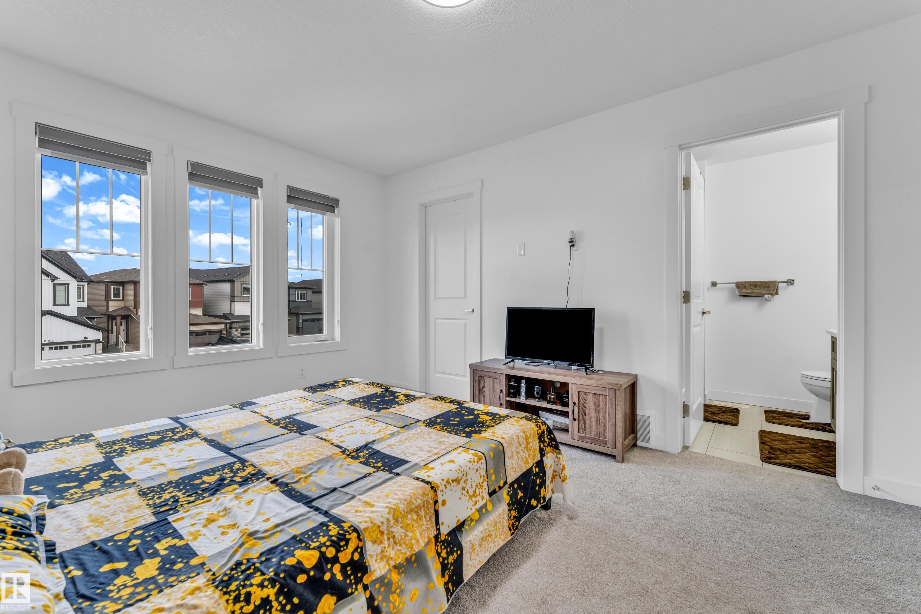https://zimg.paragon.ice.com/ParagonImages/Property/PM/RAE/225398744/19/0/0/e720178fb4436a6934f7a3dbd9009d2c/1/4e7689cda49c691c76e7afb0577cb1a9/225398744-f84daee5-0df2-4cbc-8d75-5b309e12f1b0.JPG