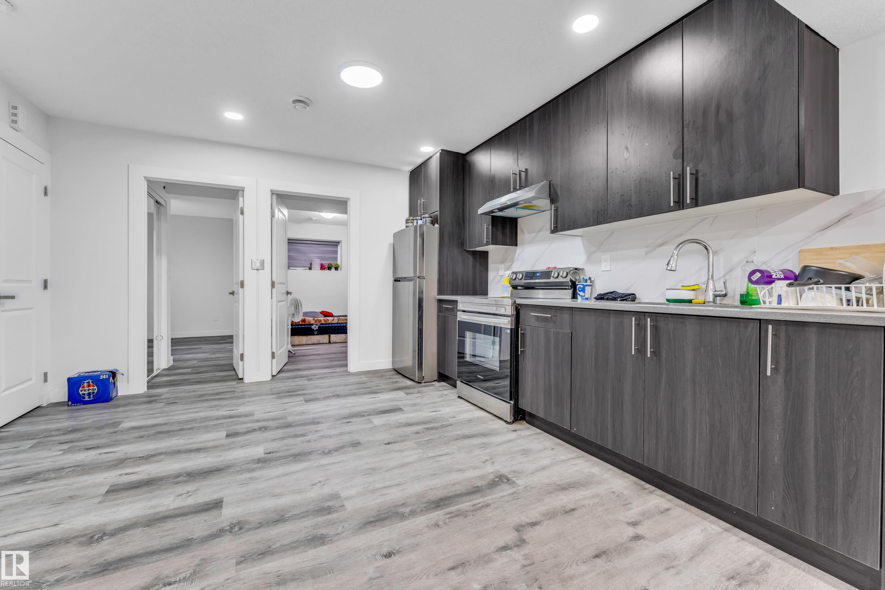 https://zimg.paragon.ice.com/ParagonImages/Property/PM/RAE/225398744/30/0/0/9a31970e37097c916dc59e6131b7f08f/1/4e7689cda49c691c76e7afb0577cb1a9/225398744-6dc9da65-193d-48e1-91f8-794cc538025b.JPG