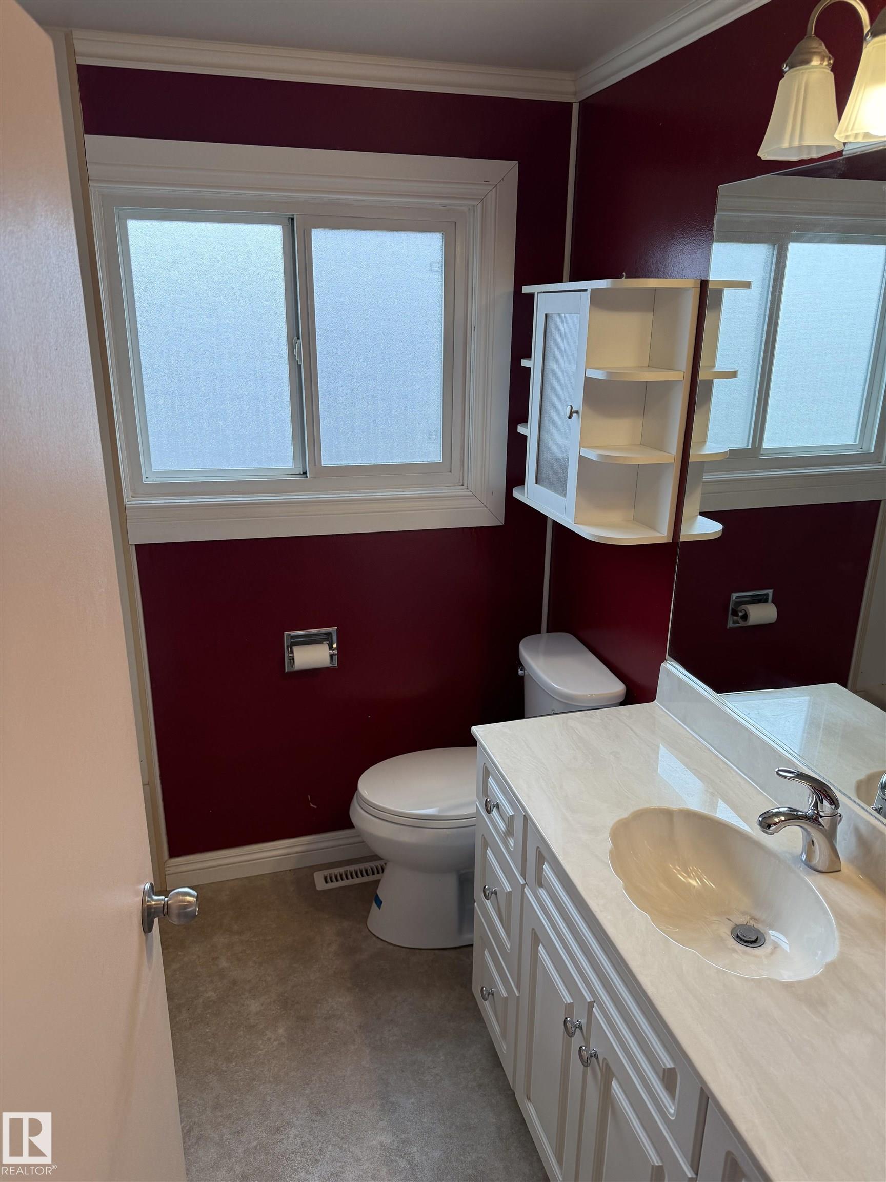 Photo 15 at 12916 95a Street NW, Killarney, Edmonton