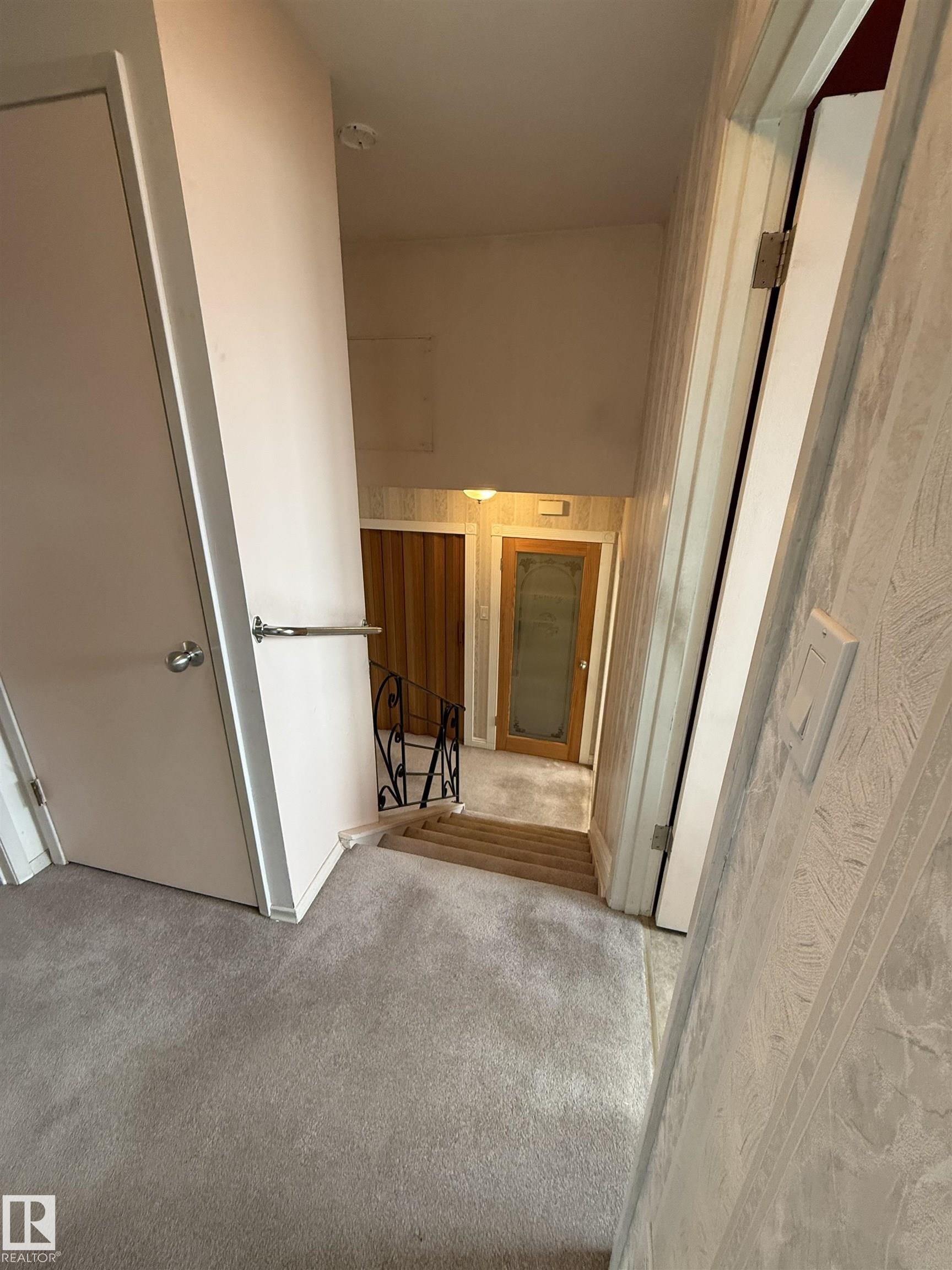 Photo 20 at 12916 95a Street NW, Killarney, Edmonton