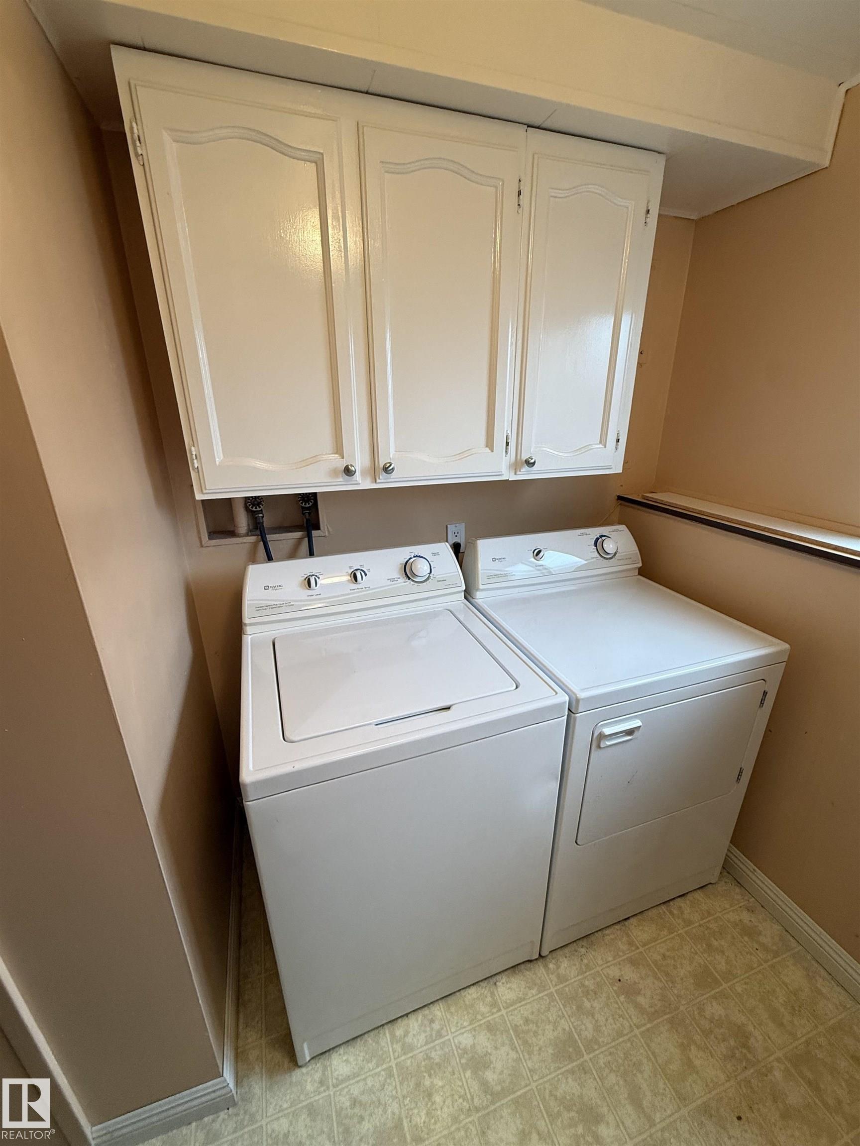 Photo 23 at 12916 95a Street NW, Killarney, Edmonton