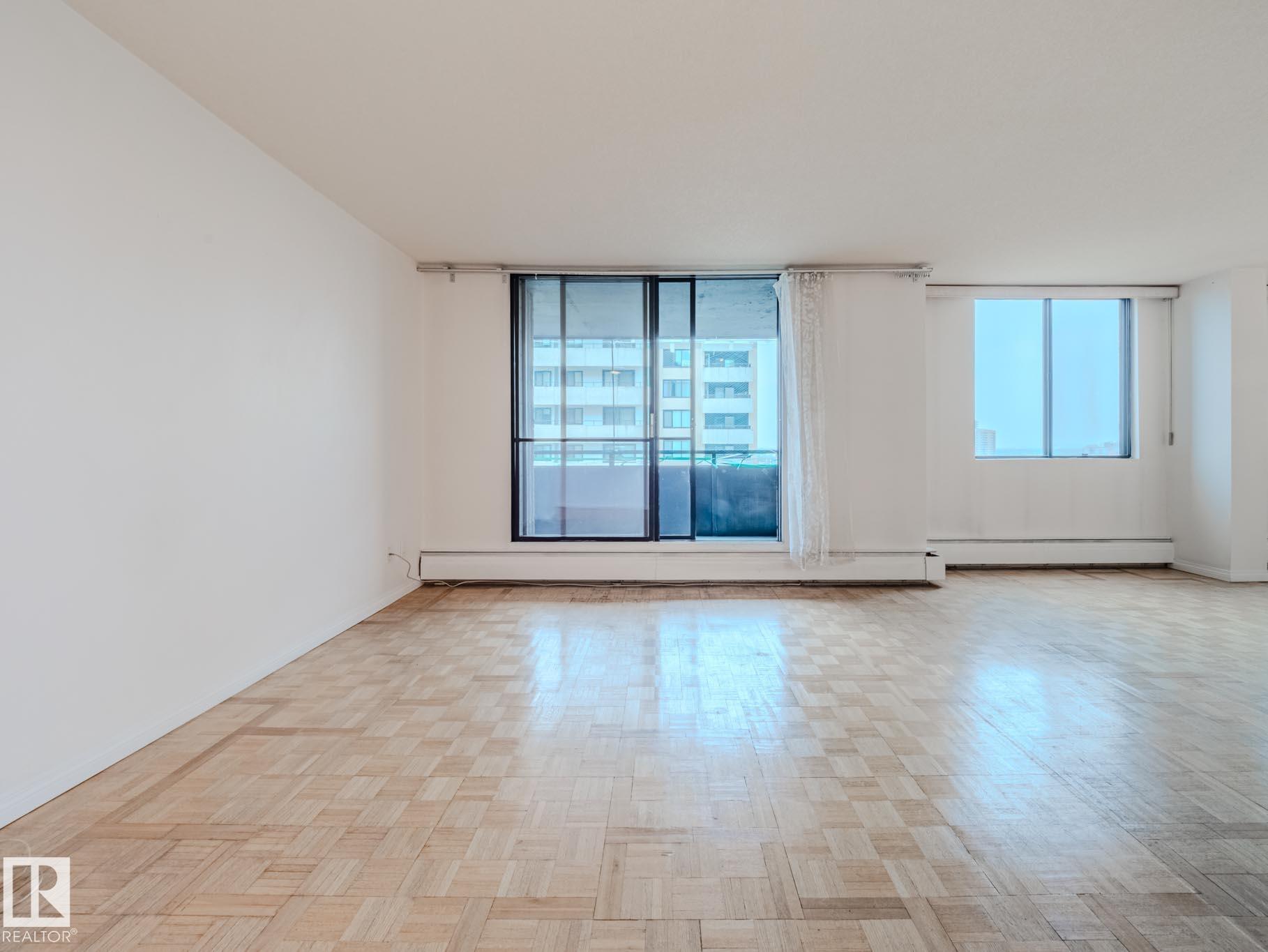 https://zimg.paragon.ice.com/ParagonImages/Property/PM/RAE/225398766/24/0/0/d55dbcc9f3b8e17c7f0ded0f5cfa1cbd/1/305dba479c4e6ee972e38612bb230452/225398766-99083944-91EA-412E-B9F3-0947D3FB40BD.JPG