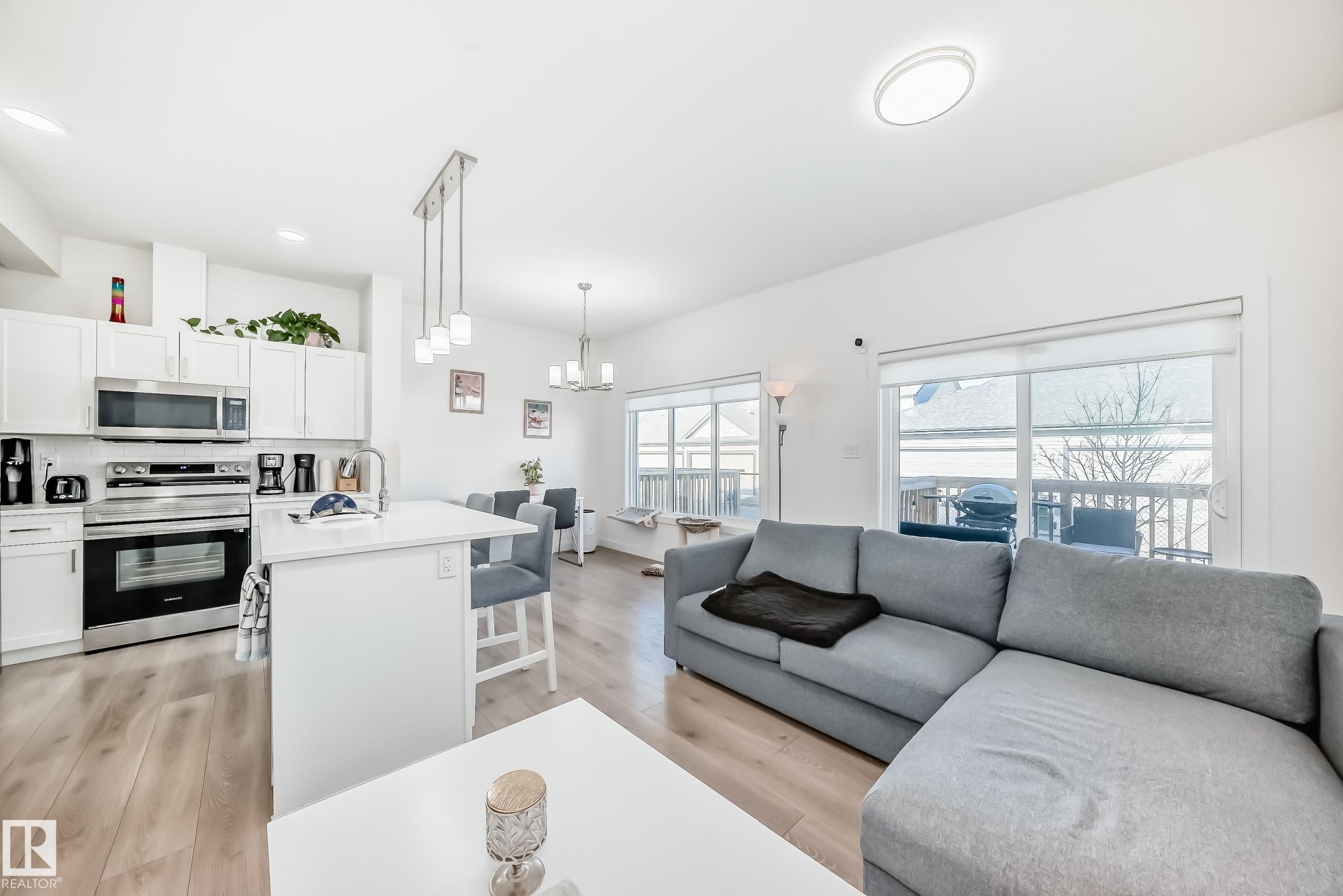 https://zimg.paragon.ice.com/ParagonImages/Property/PM/RAE/225398769/14/0/0/19142d0a9e2805f3d7a7afc085533775/1/91aabbdcd67be319e92a34e9e071bce9/225398769-40fdb3a3-beb7-4109-8cea-4941353cea4e.JPG