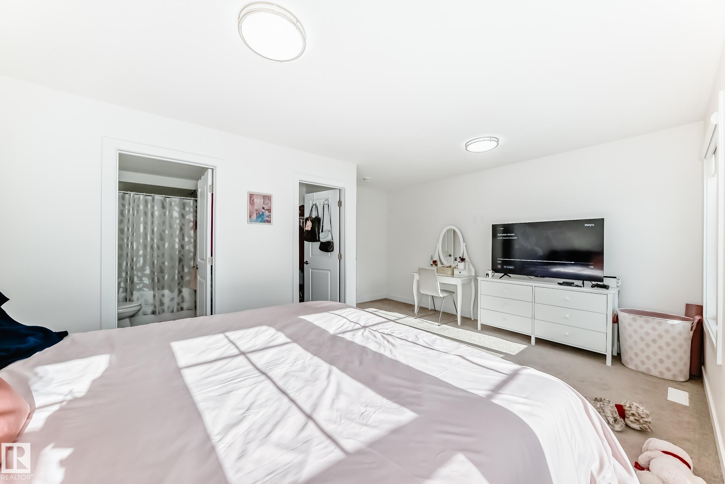 https://zimg.paragon.ice.com/ParagonImages/Property/PM/RAE/225398769/21/0/0/ba3e15682fcc7a94ba374794e41f5214/1/91aabbdcd67be319e92a34e9e071bce9/225398769-48f8d880-8e4a-4efd-bb4e-d1b2ff4b795f.JPG