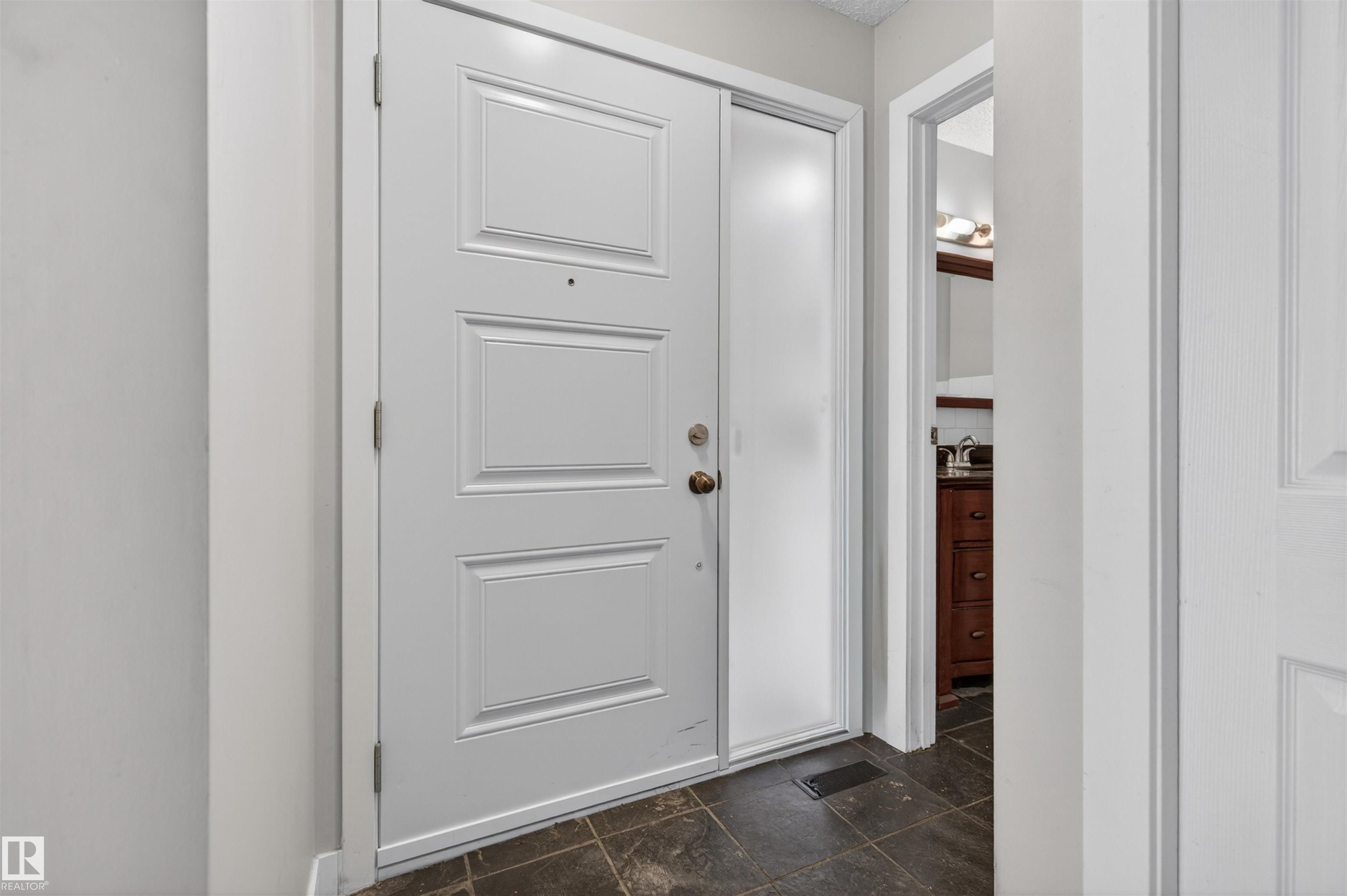 https://zimg.paragon.ice.com/ParagonImages/Property/PM/RAE/225398770/6/0/0/846231c277e24bdfef2d148fc60c55bf/1/e421157165b3514993cd66b92df10b85/225398770-21c5666c-8021-4821-bccb-3e359e8b6837.JPG