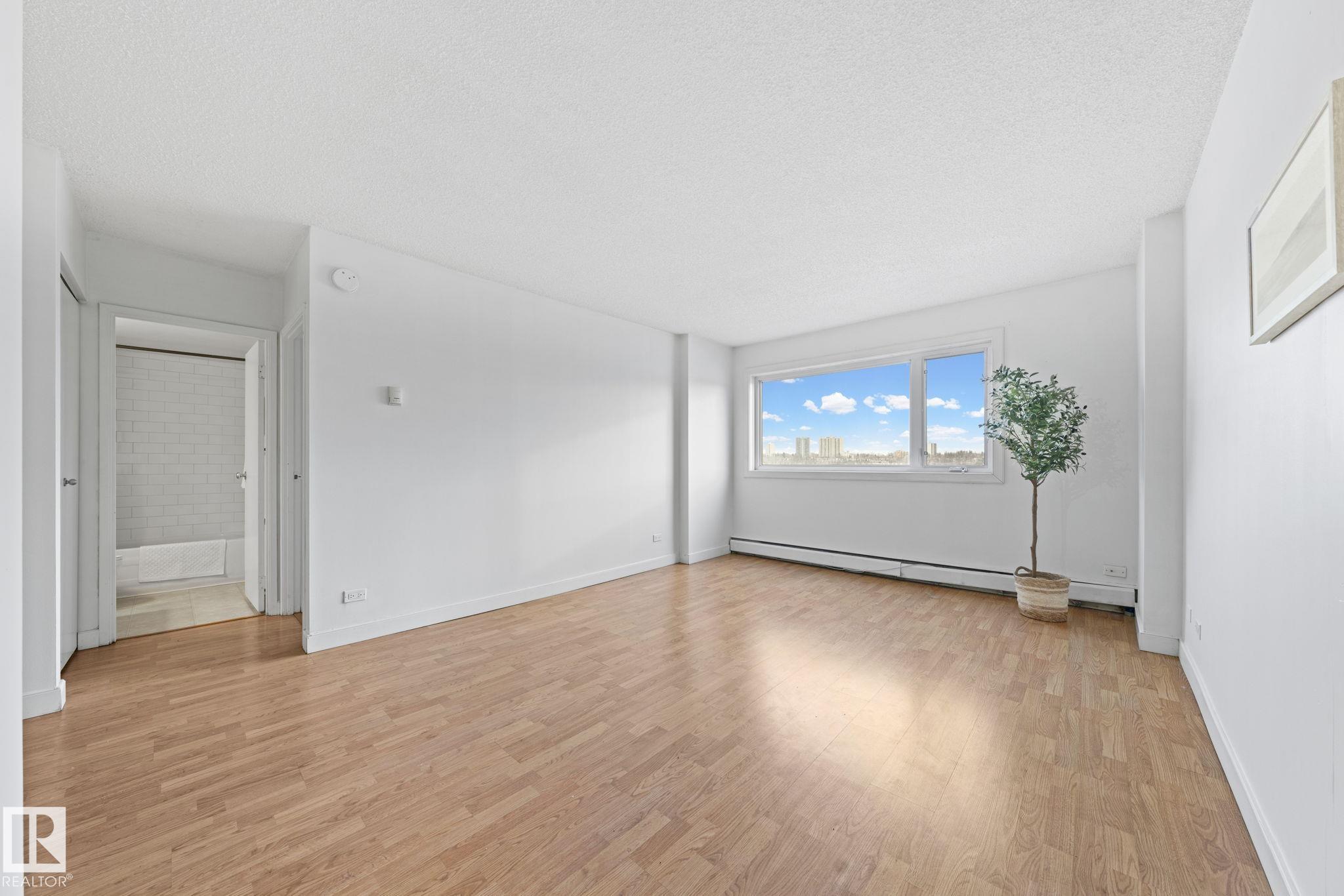 Photo 11 at 808 - 9710 105 Street NW, Downtown, Edmonton