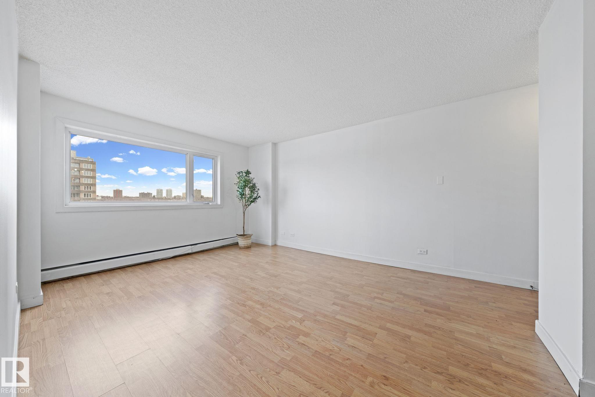 Photo 14 at 808 - 9710 105 Street NW, Downtown, Edmonton