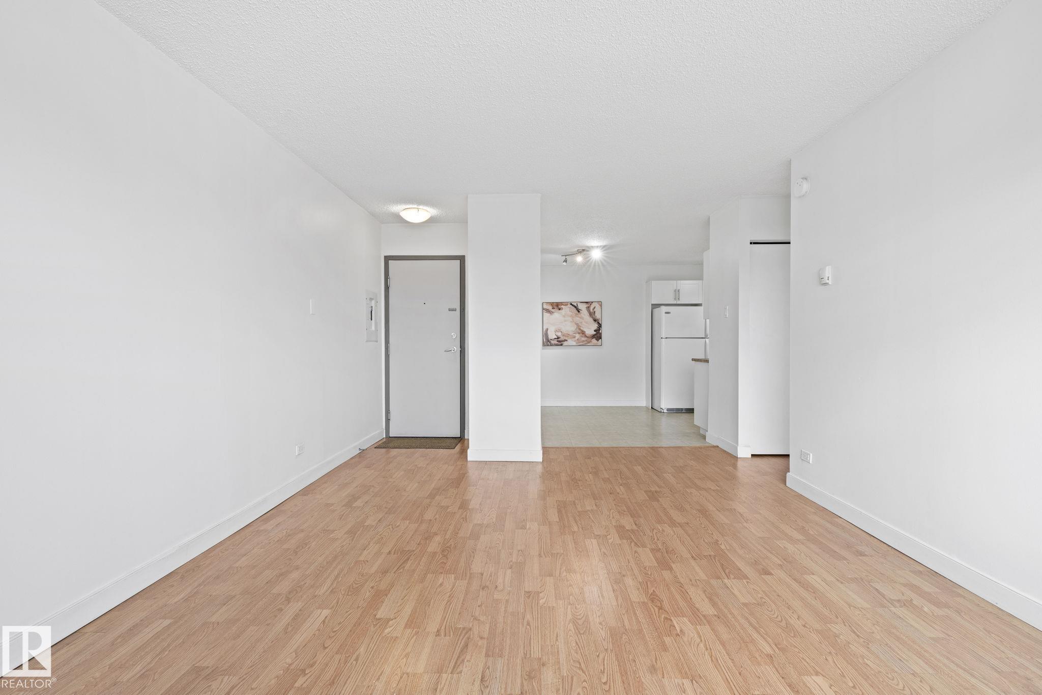 Photo 17 at 808 - 9710 105 Street NW, Downtown, Edmonton