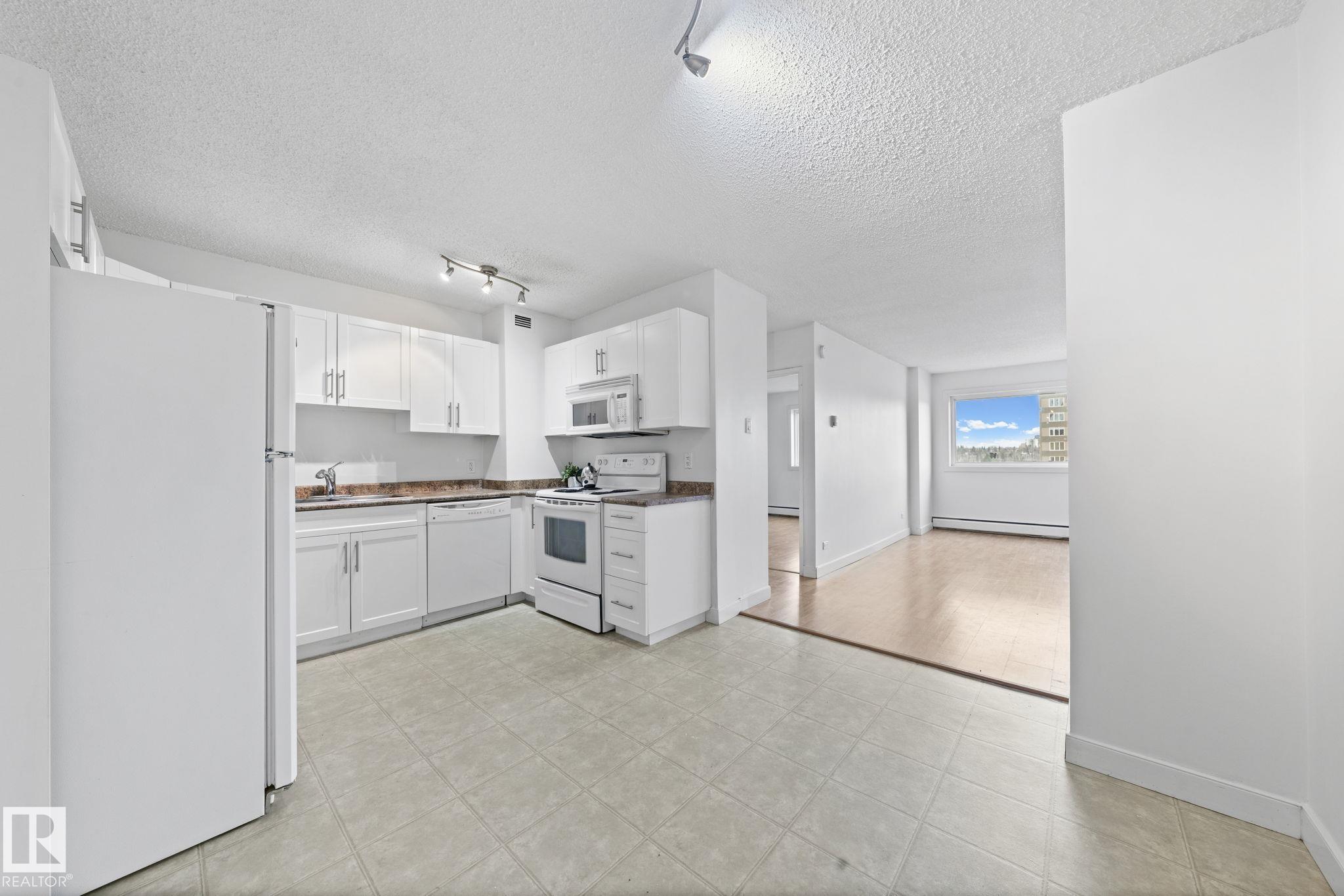 Photo 21 at 808 - 9710 105 Street NW, Downtown, Edmonton