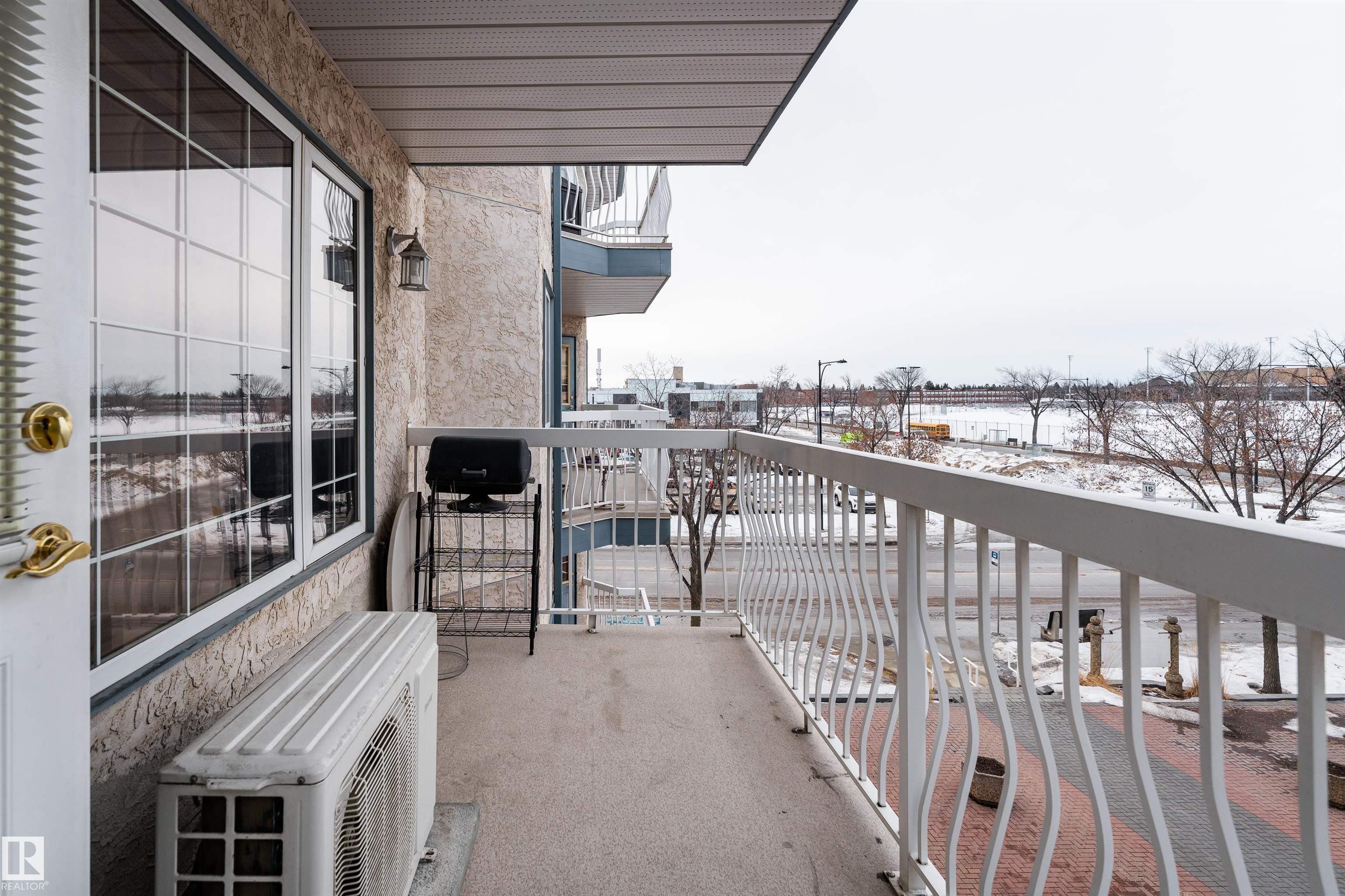 https://zimg.paragon.ice.com/ParagonImages/Property/PM/RAE/225398778/22/0/0/5b41d5f68d745cac51a22dd53b2b589e/1/bb0a86278310c6fb9de984d50082ab11/225398778-9C3D0B36-772C-46DA-BBBC-0D3D23D8FF4D.JPG