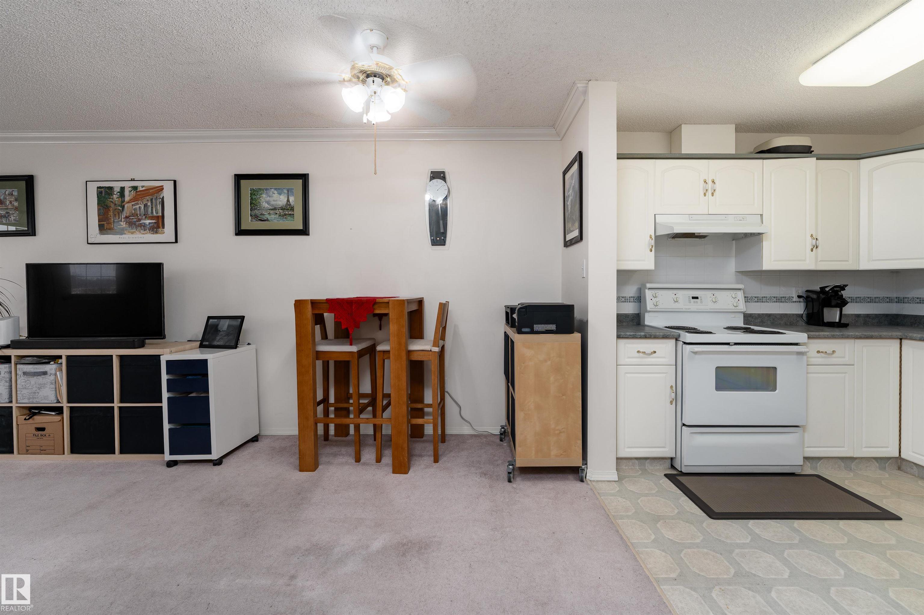 https://zimg.paragon.ice.com/ParagonImages/Property/PM/RAE/225398778/6/0/0/6644dfbc54d5f0d87fac240361ec9a01/1/bb0a86278310c6fb9de984d50082ab11/225398778-307BCA13-7CF0-4C65-8A3F-AD9E827FC5E8.JPG