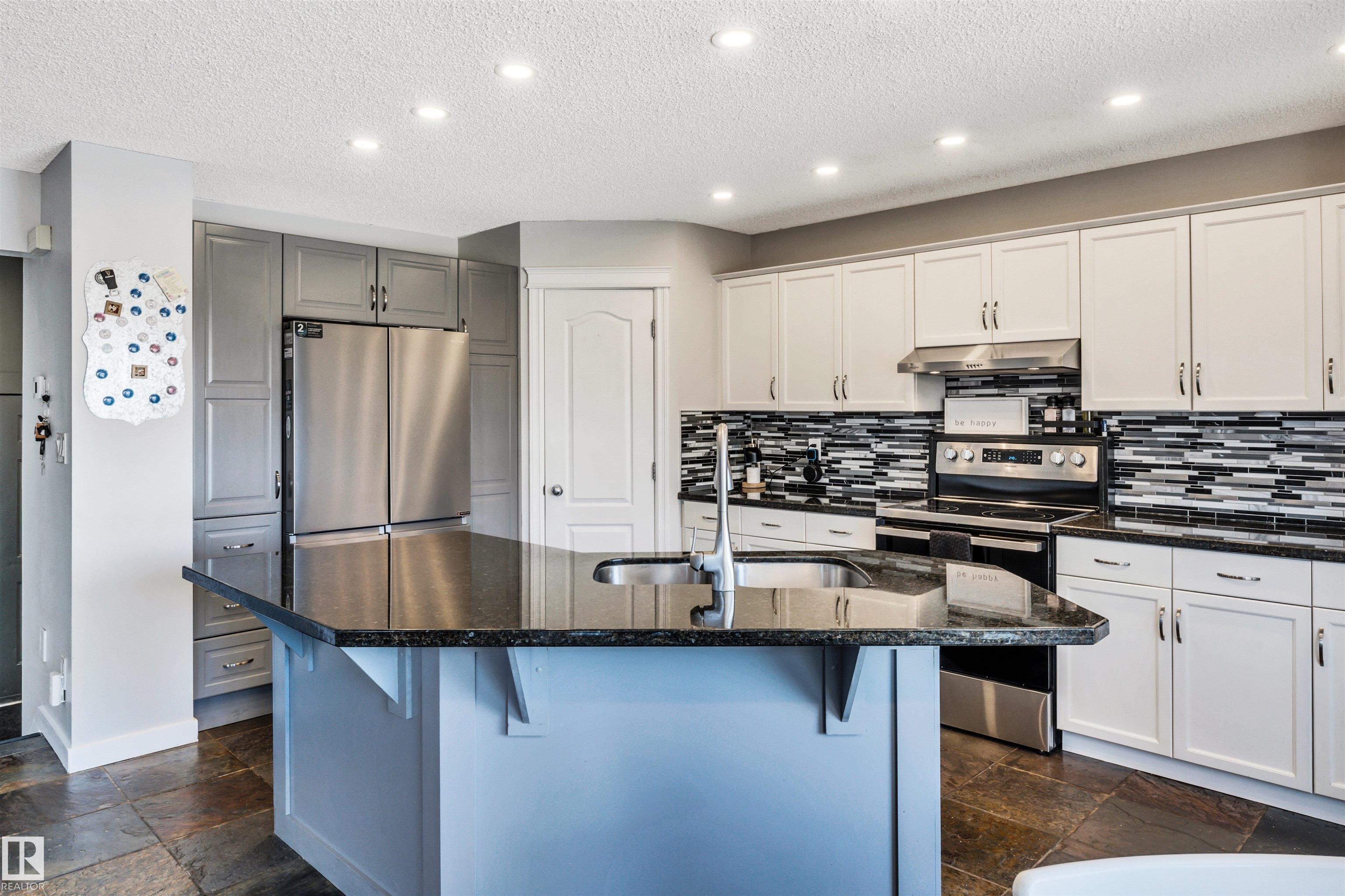 Photo 13 at 96 Bonin Crescent, Coloniale Estates, Beaumont
