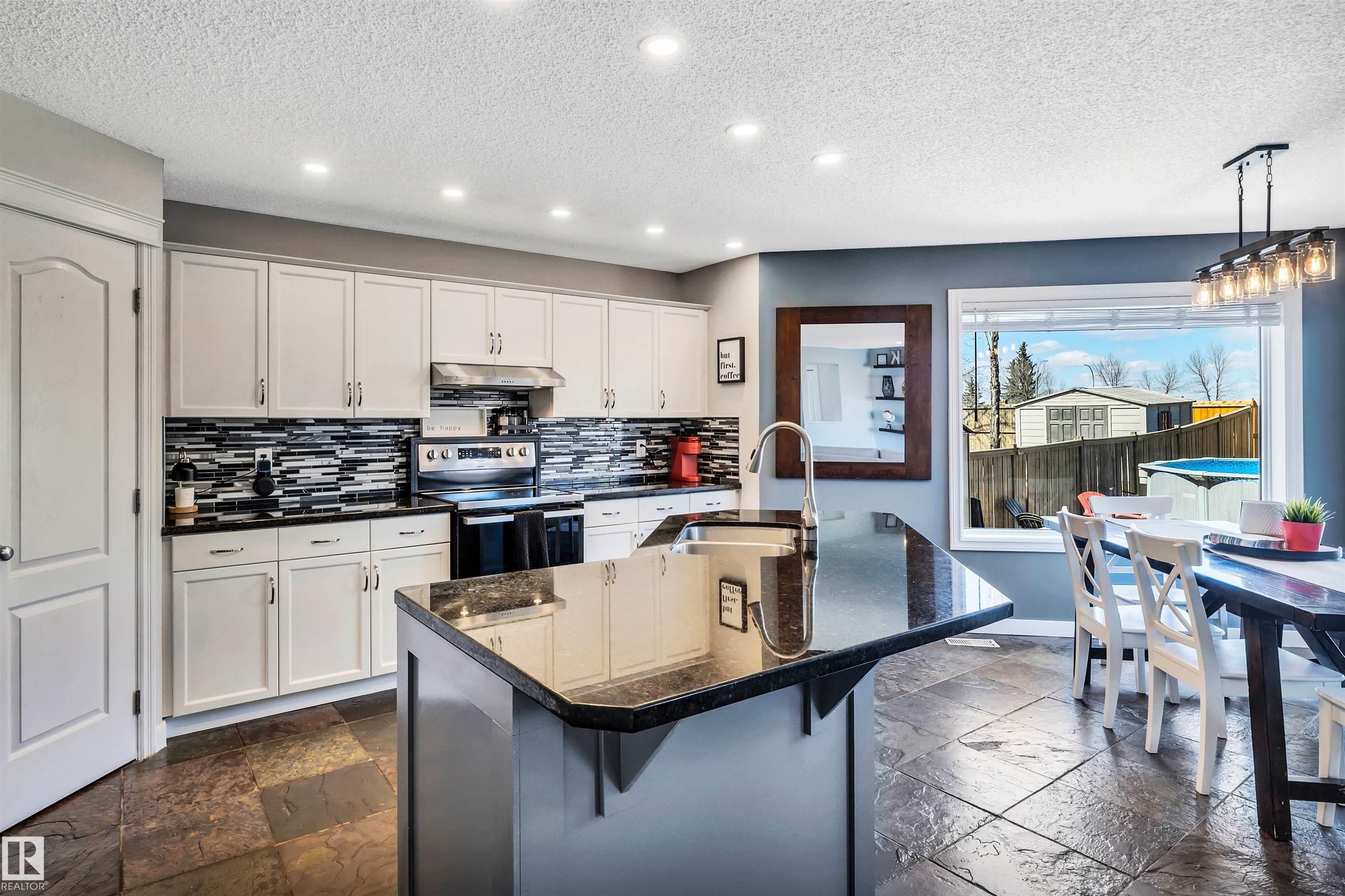 Photo 14 at 96 Bonin Crescent, Coloniale Estates, Beaumont