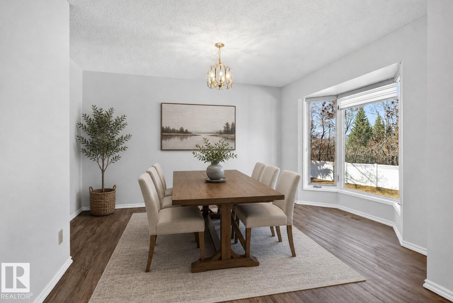 https://zimg.paragon.ice.com/ParagonImages/Property/PM/RAE/225398786/11/0/0/09069b16f882570fd6097321677a2ae7/1/61d58d9d4ff95c08a66ba36ef8b2fafb/225398786-46cb0829-608c-416c-8e72-c95a793424bb.JPG