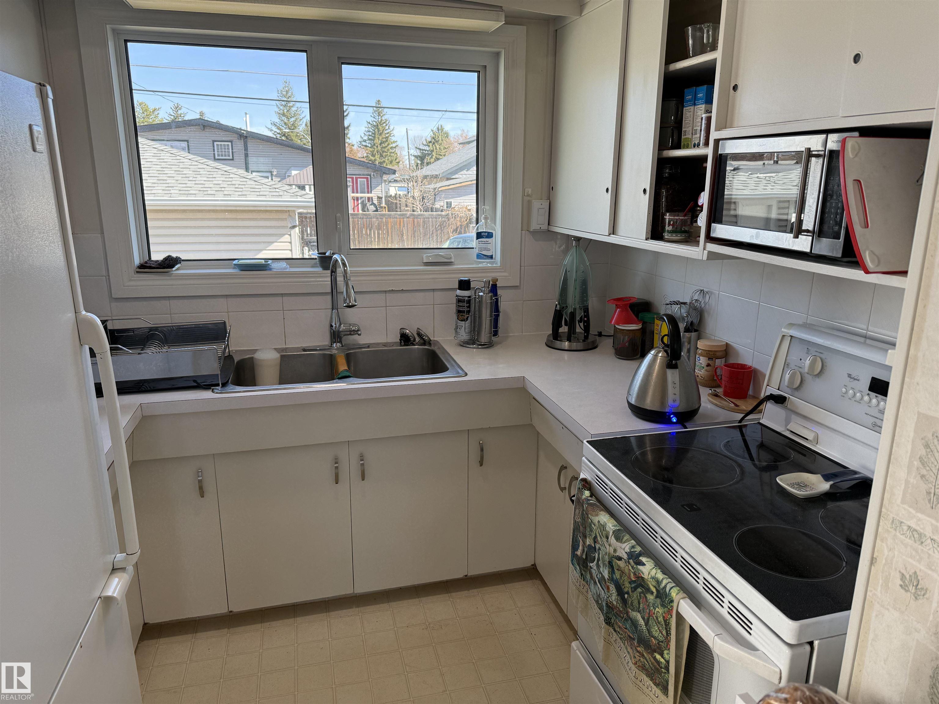 https://zimg.paragon.ice.com/ParagonImages/Property/PM/RAE/225398793/17/0/0/d1dd461c3e5acc1d2c5153f357e447f9/1/2a1f71a746c6ad2a753fb42eb6093627/225398793-9719bb7e-94c8-49f4-8325-dff7d2631142.JPG