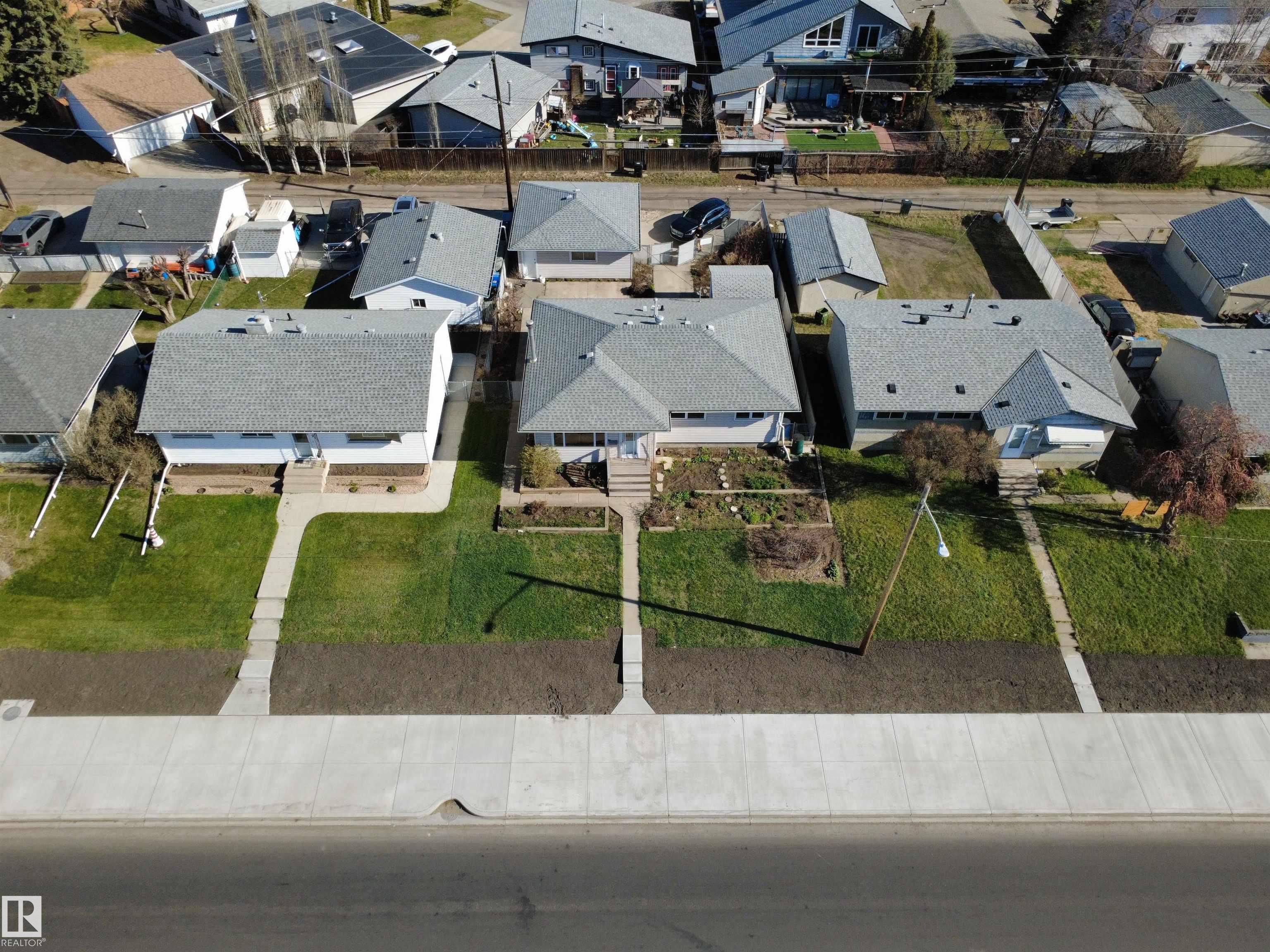 Picture for 16112 87 AV NW