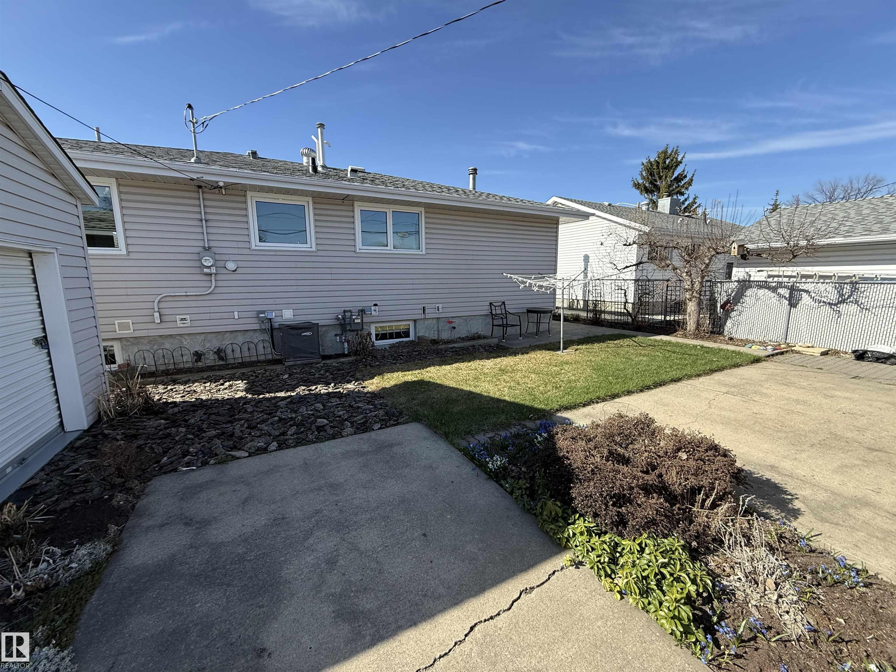 Picture for 16112 87 AV NW