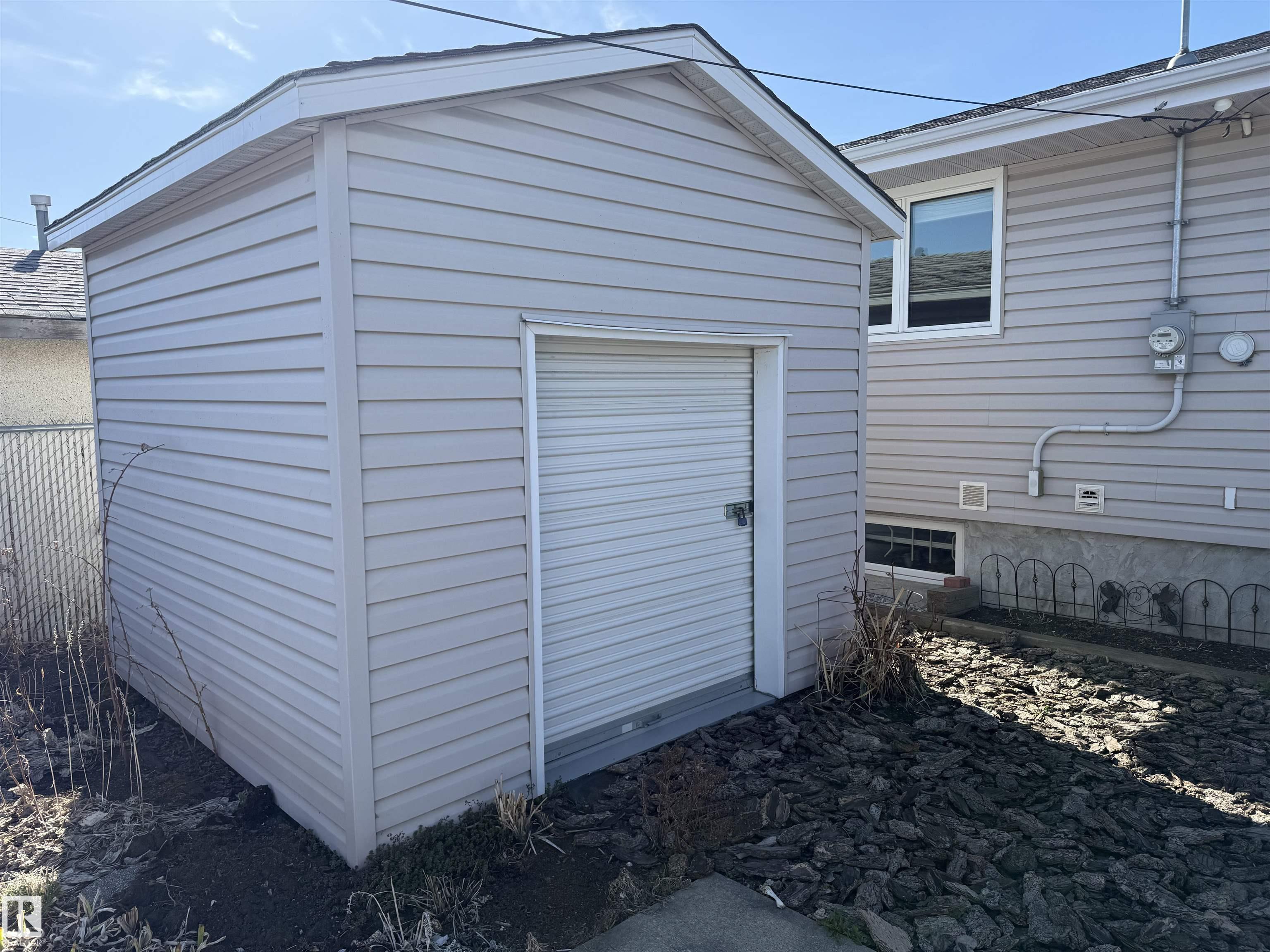 https://zimg.paragon.ice.com/ParagonImages/Property/PM/RAE/225398793/6/0/0/f1e324ef3f613f077d8bf91e9ae835eb/1/2a1f71a746c6ad2a753fb42eb6093627/225398793-a3b63e34-1fb6-409f-b509-6d84732841ed.JPG